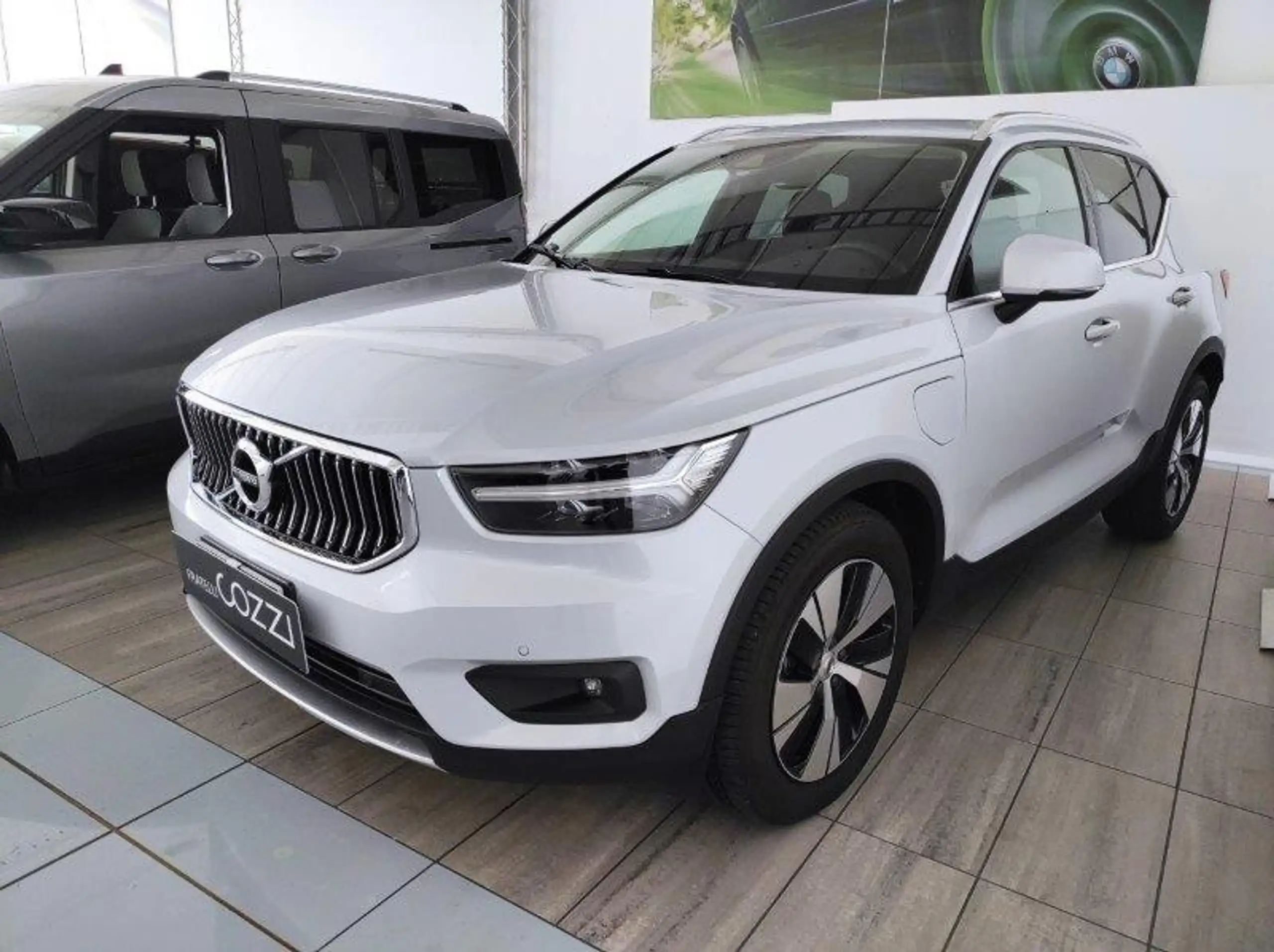 Volvo - XC40