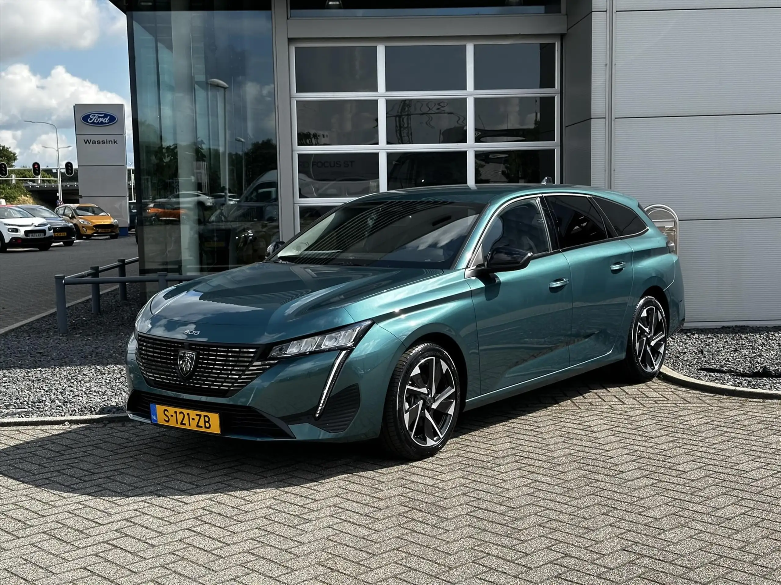 Peugeot - 308