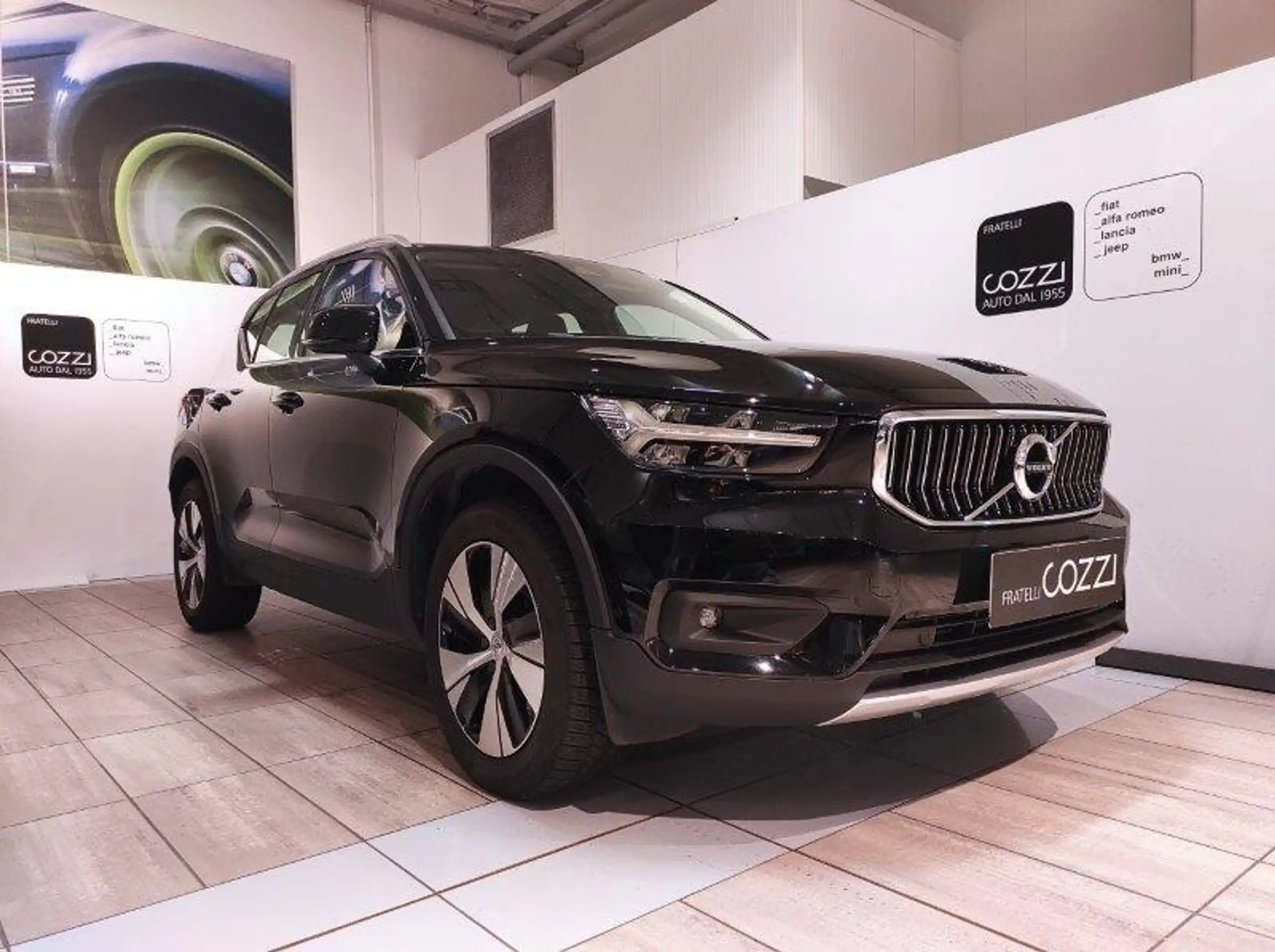 Volvo - XC40