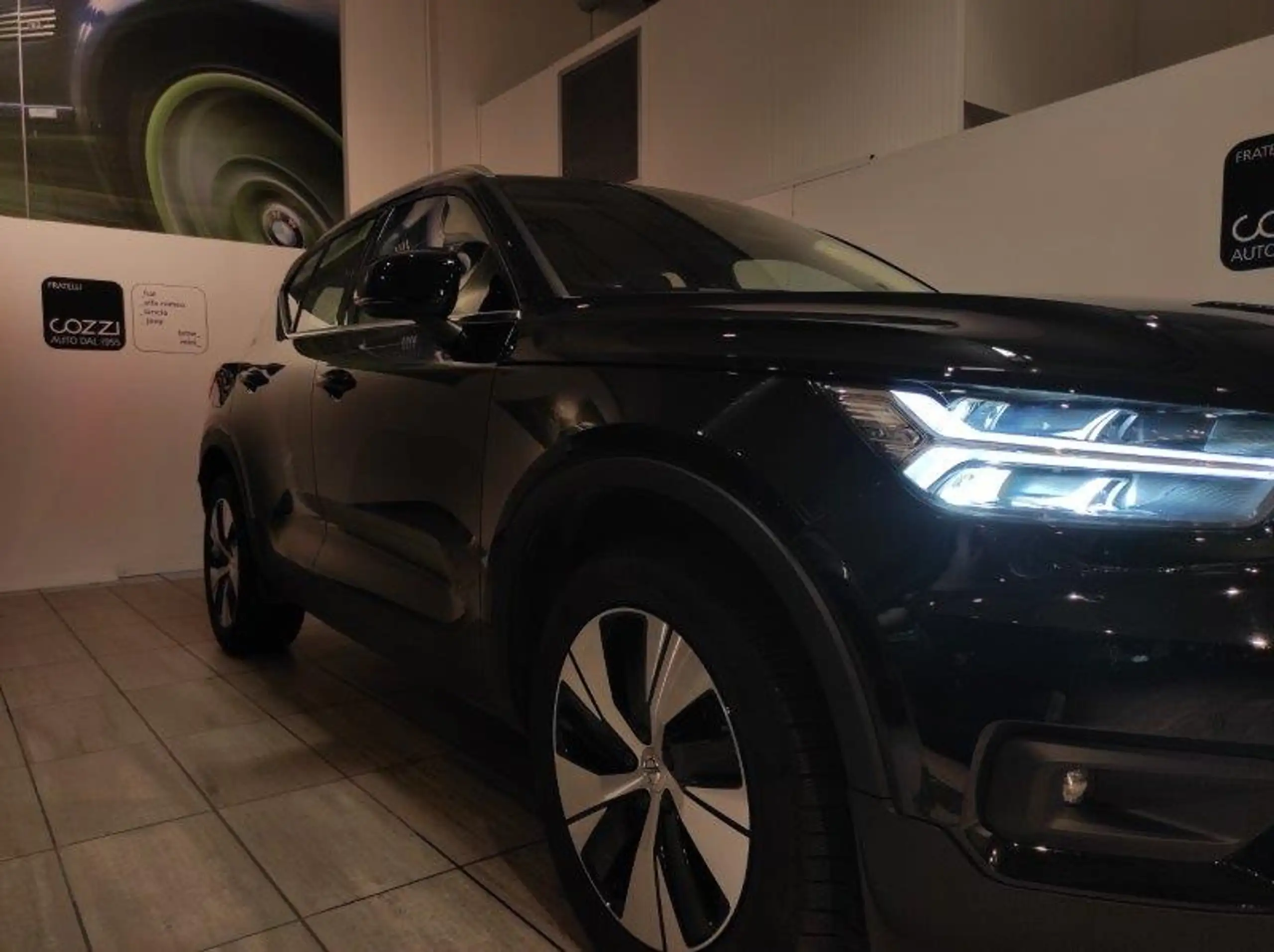 Volvo - XC40