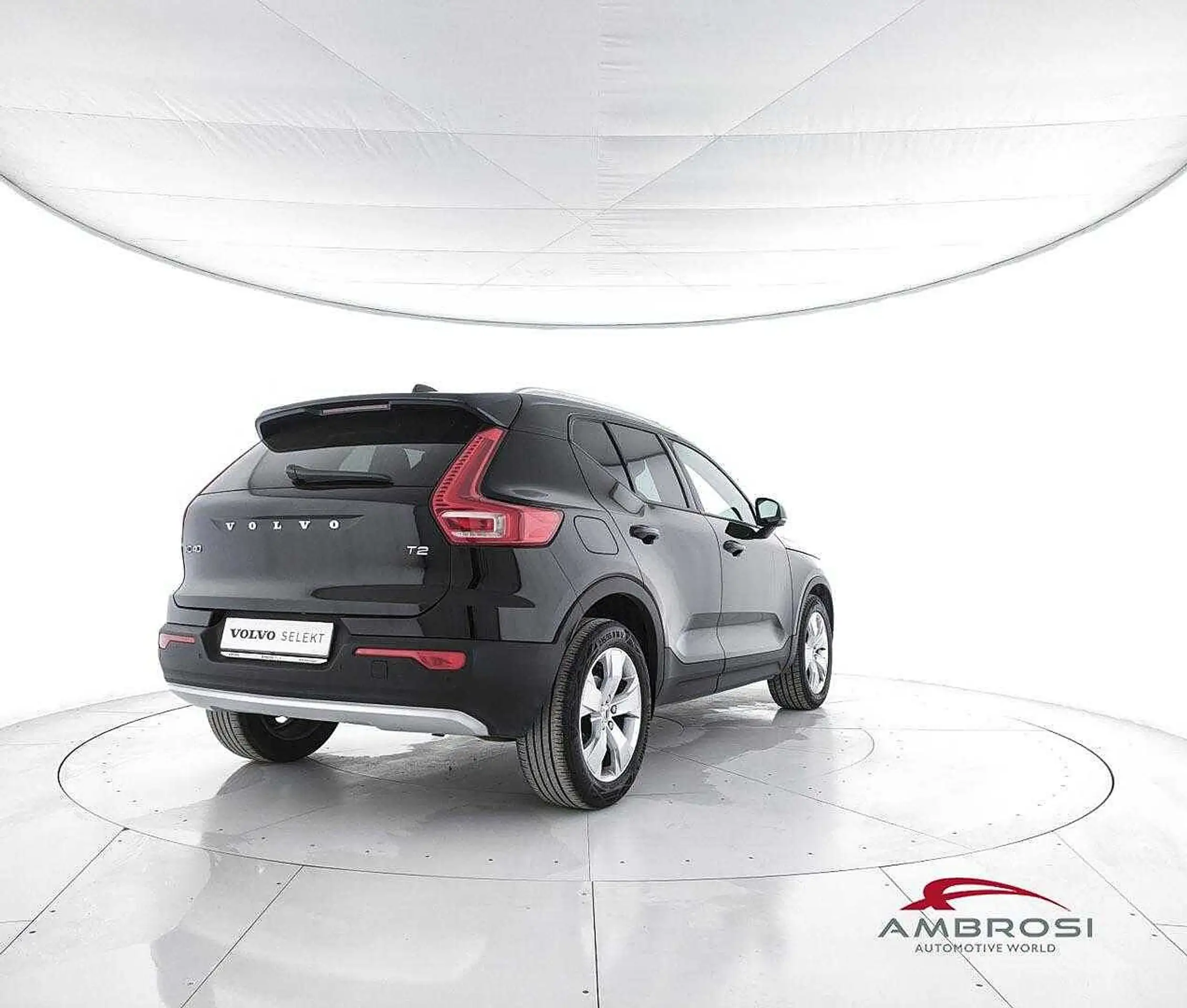 Volvo - XC40