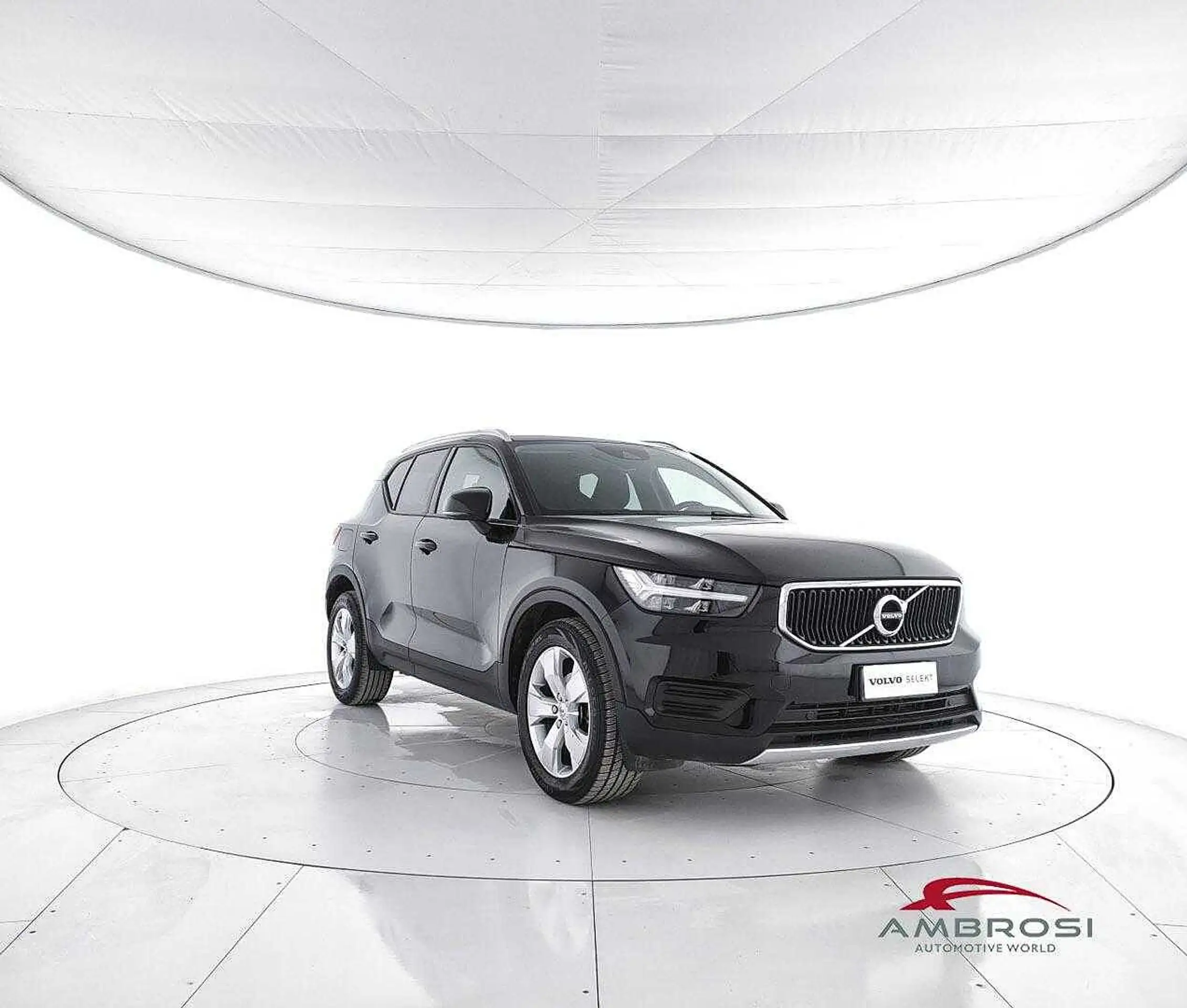 Volvo - XC40