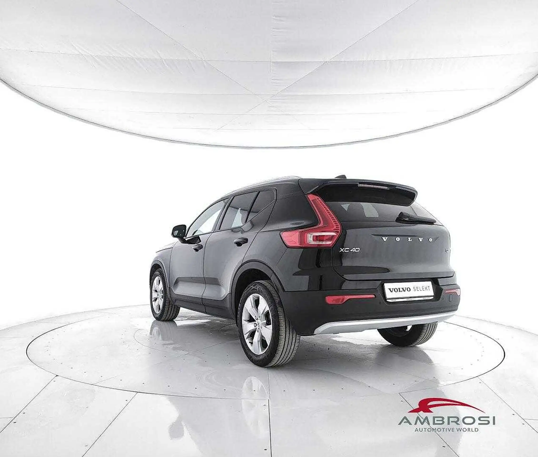 Volvo - XC40