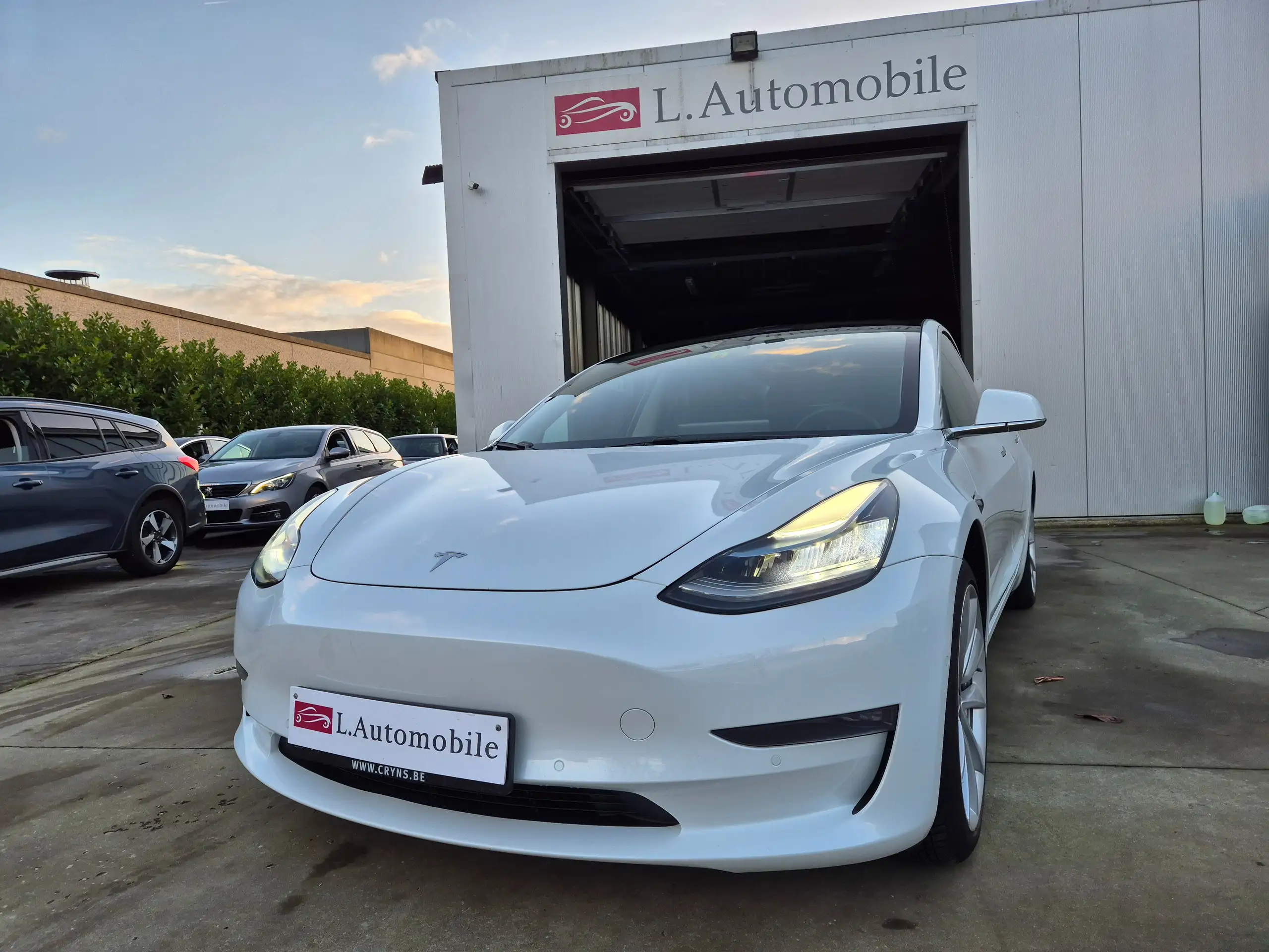 Tesla - Model 3