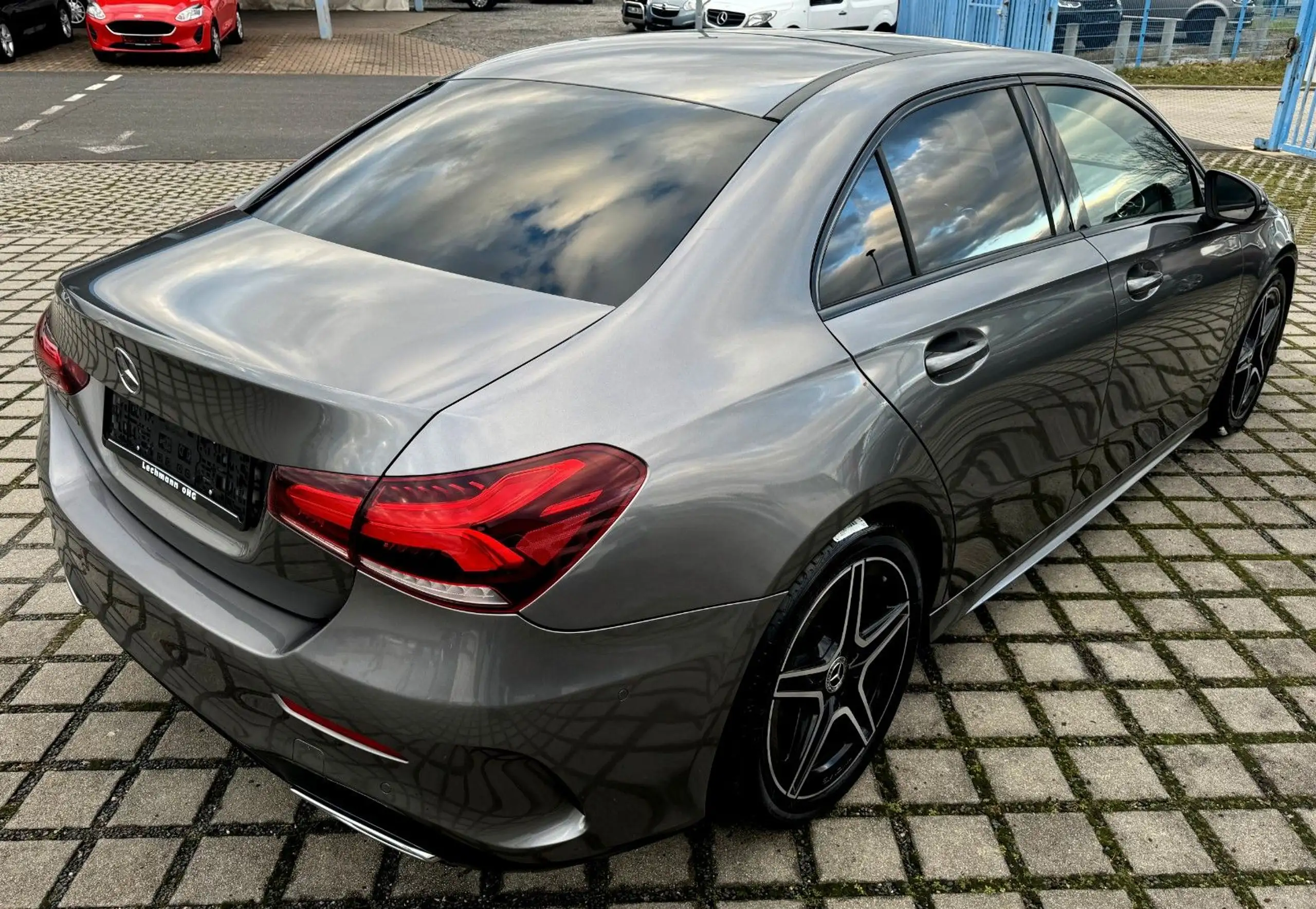 Mercedes-Benz - A 200