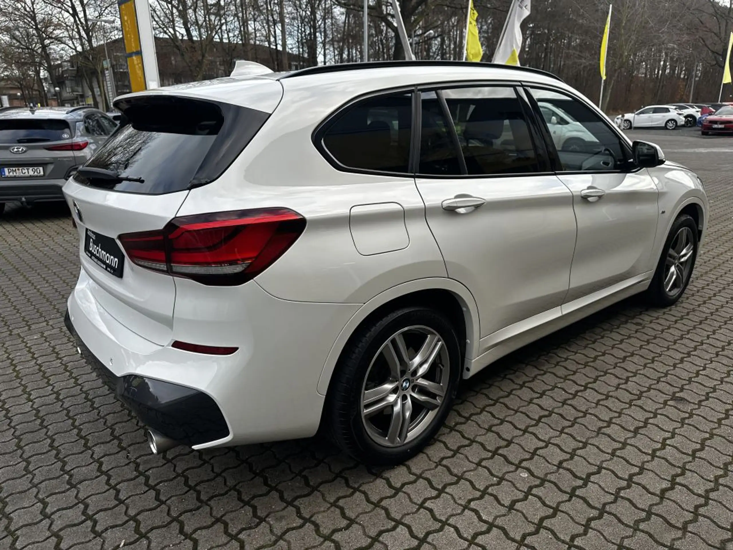 BMW - X1