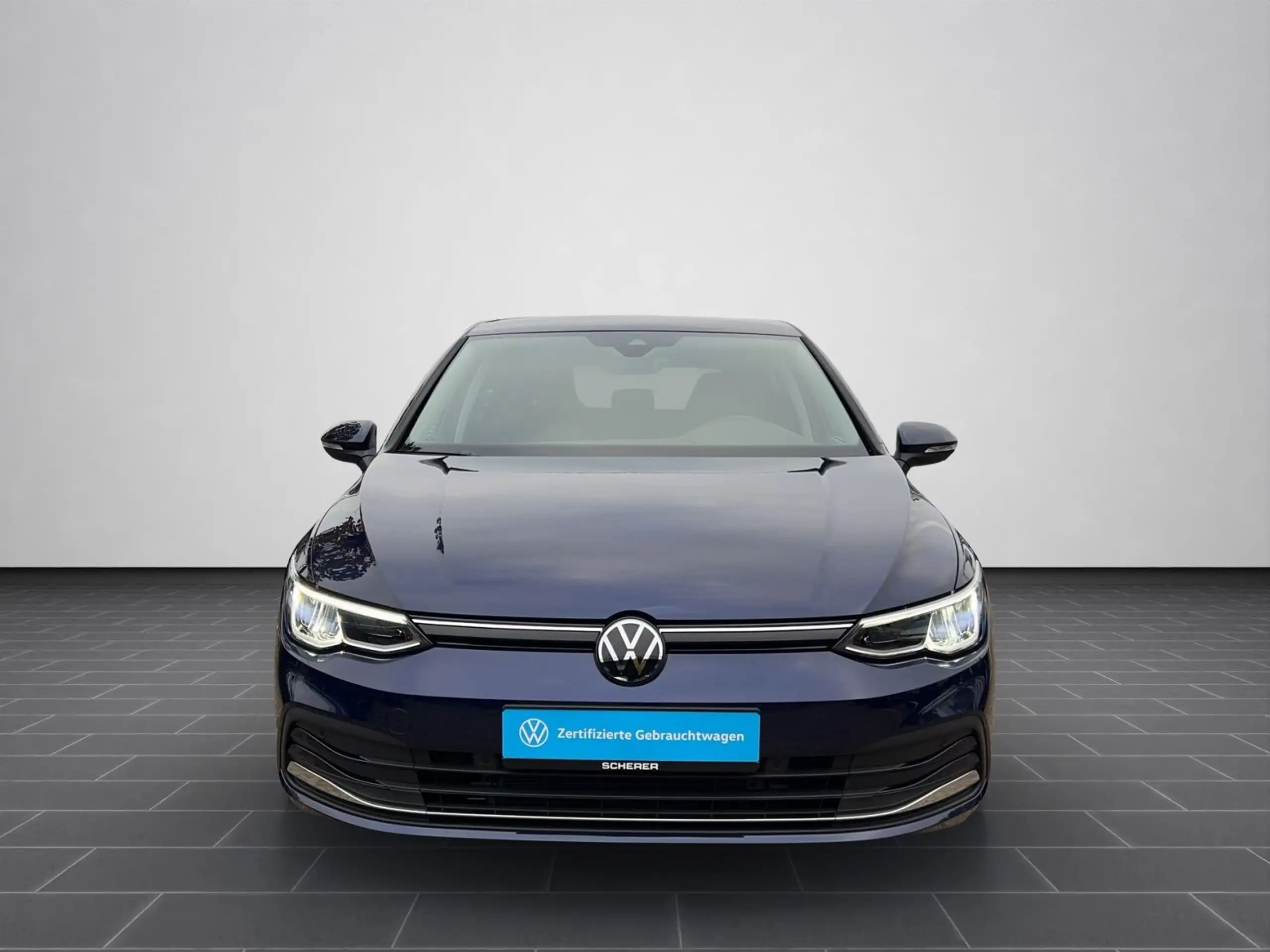 Volkswagen - Golf