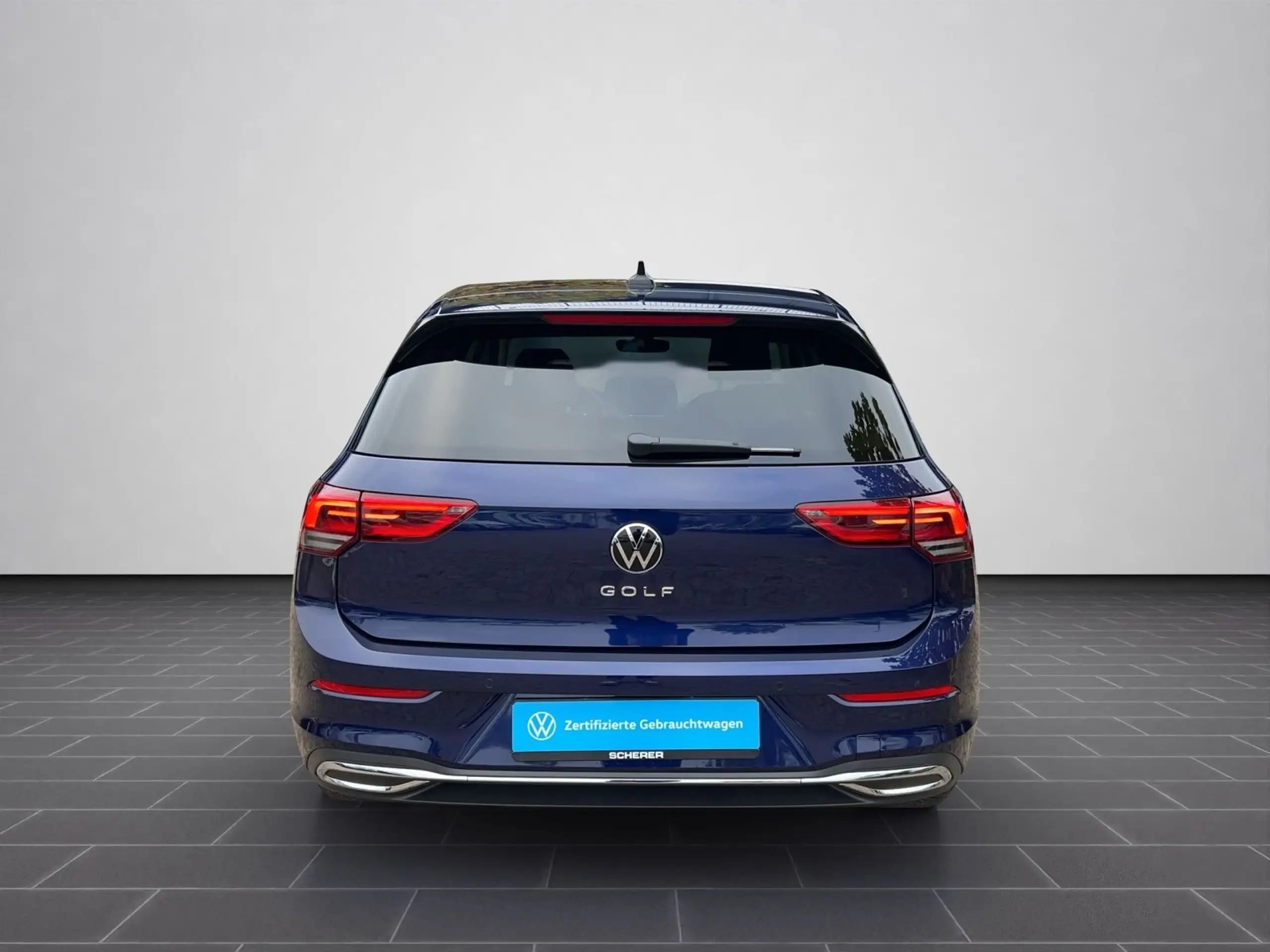 Volkswagen - Golf