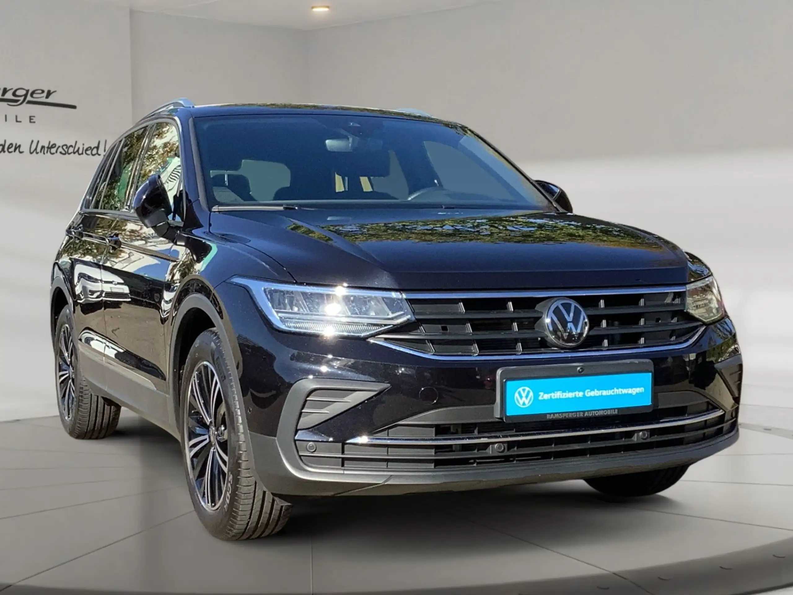 Volkswagen - Tiguan