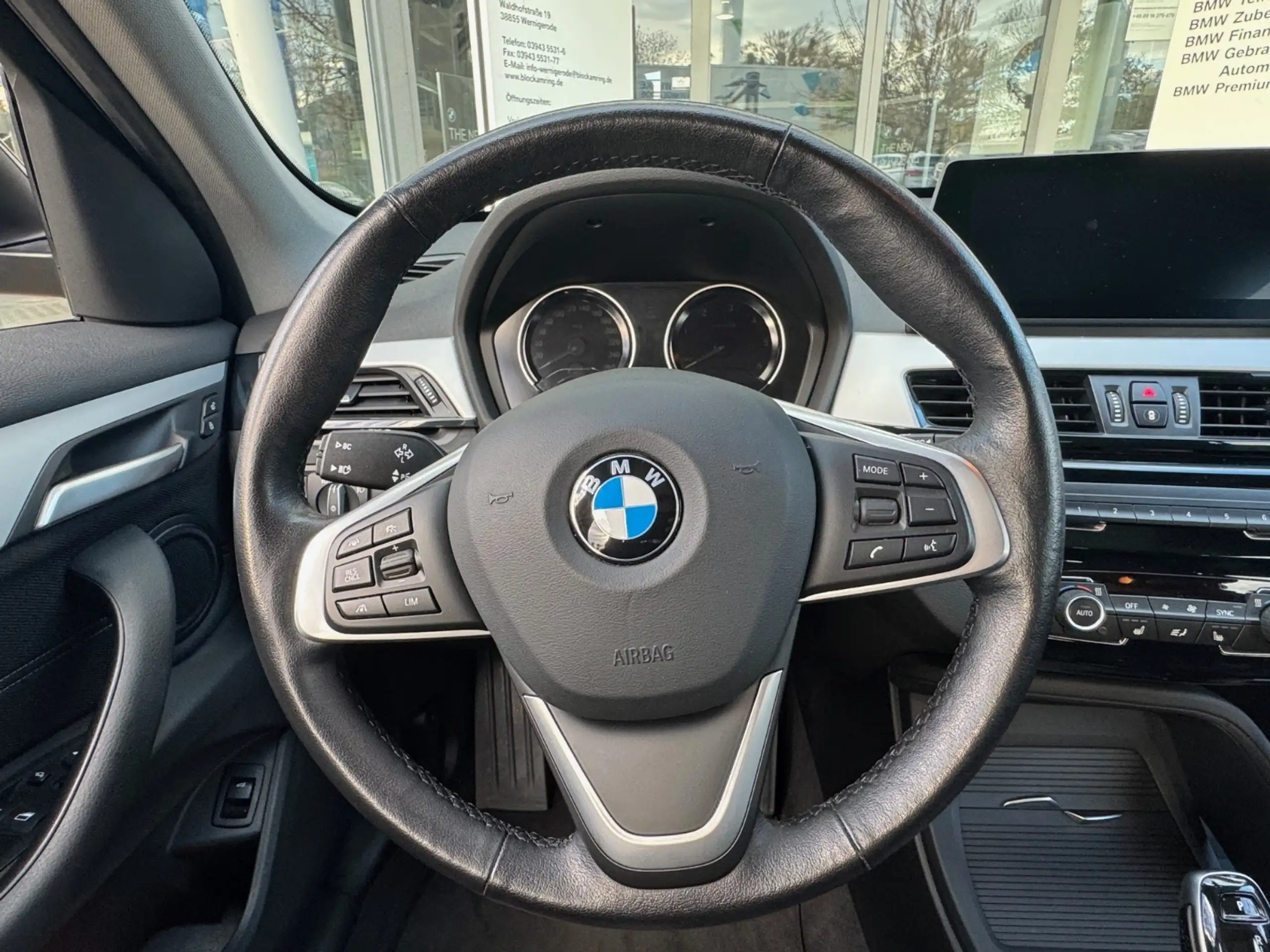 BMW - X1