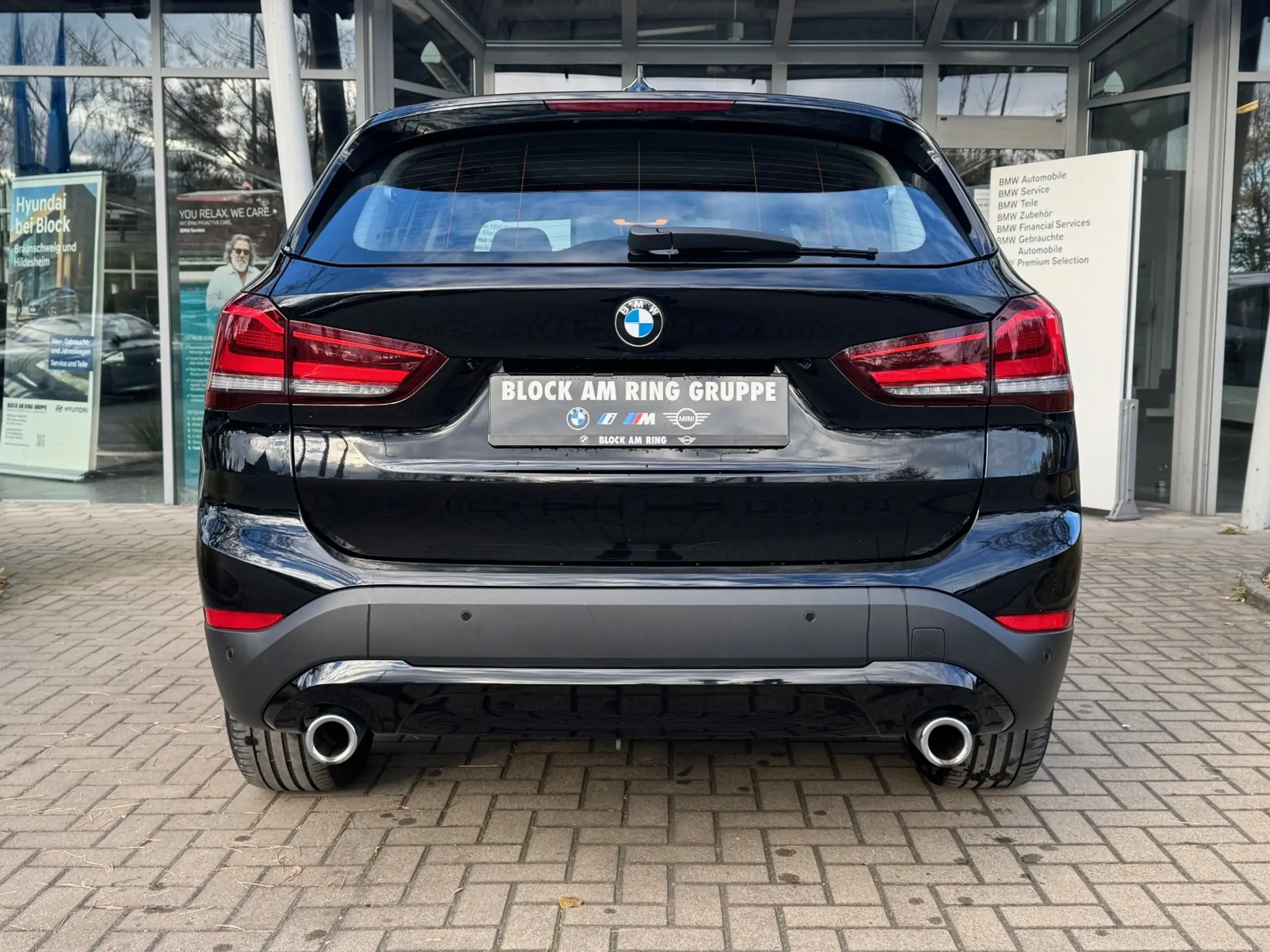 BMW - X1