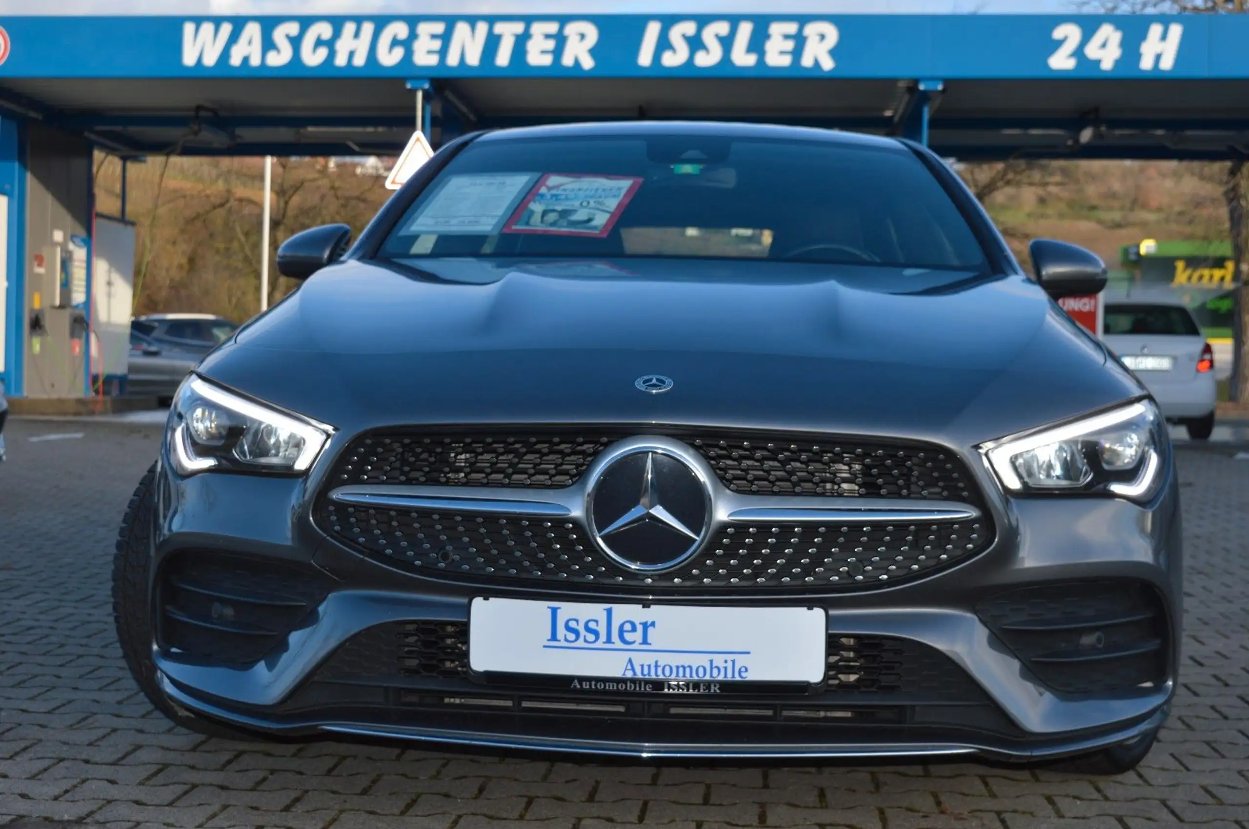 Mercedes-Benz - CLA 180