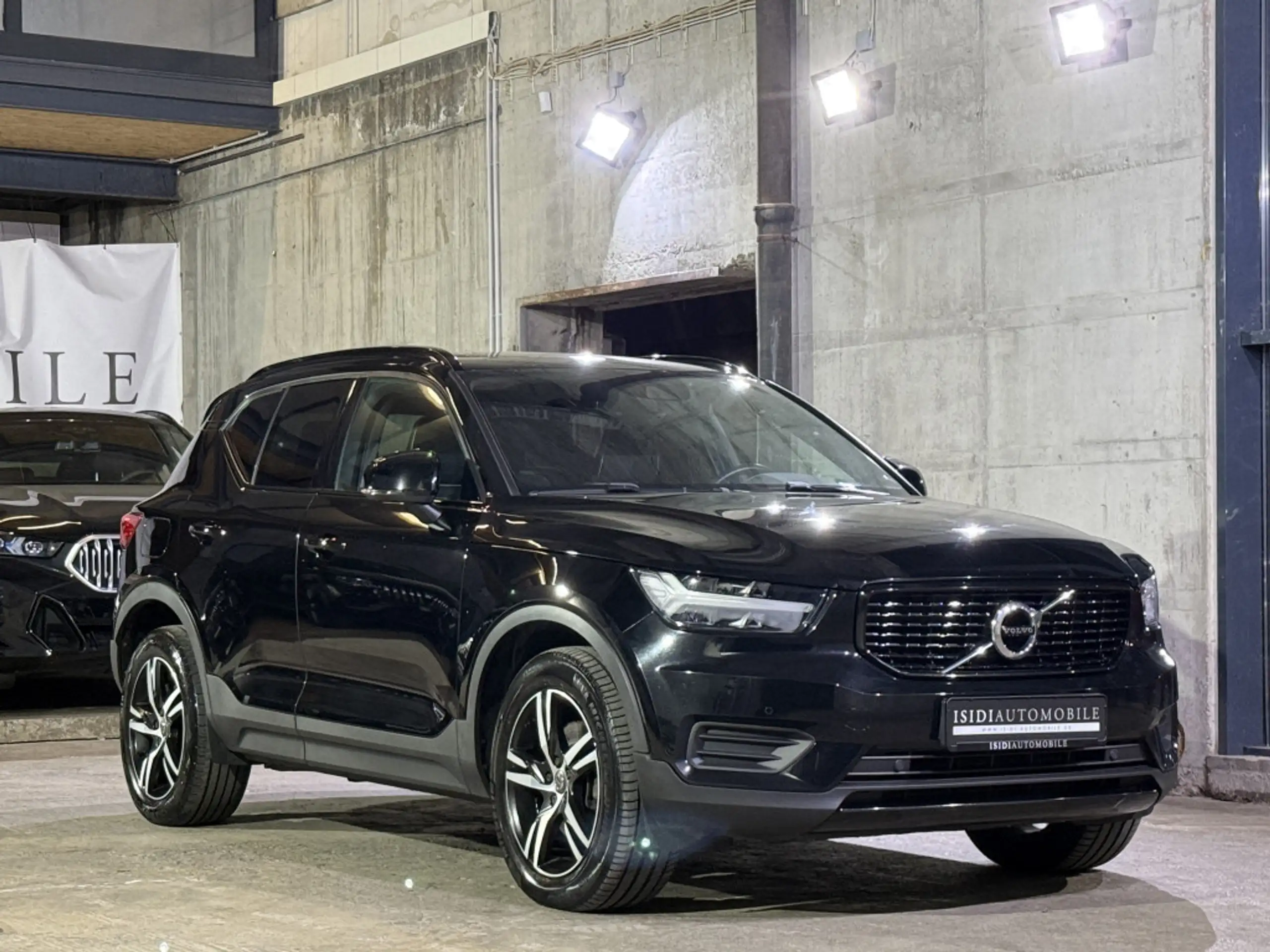 Volvo - XC40