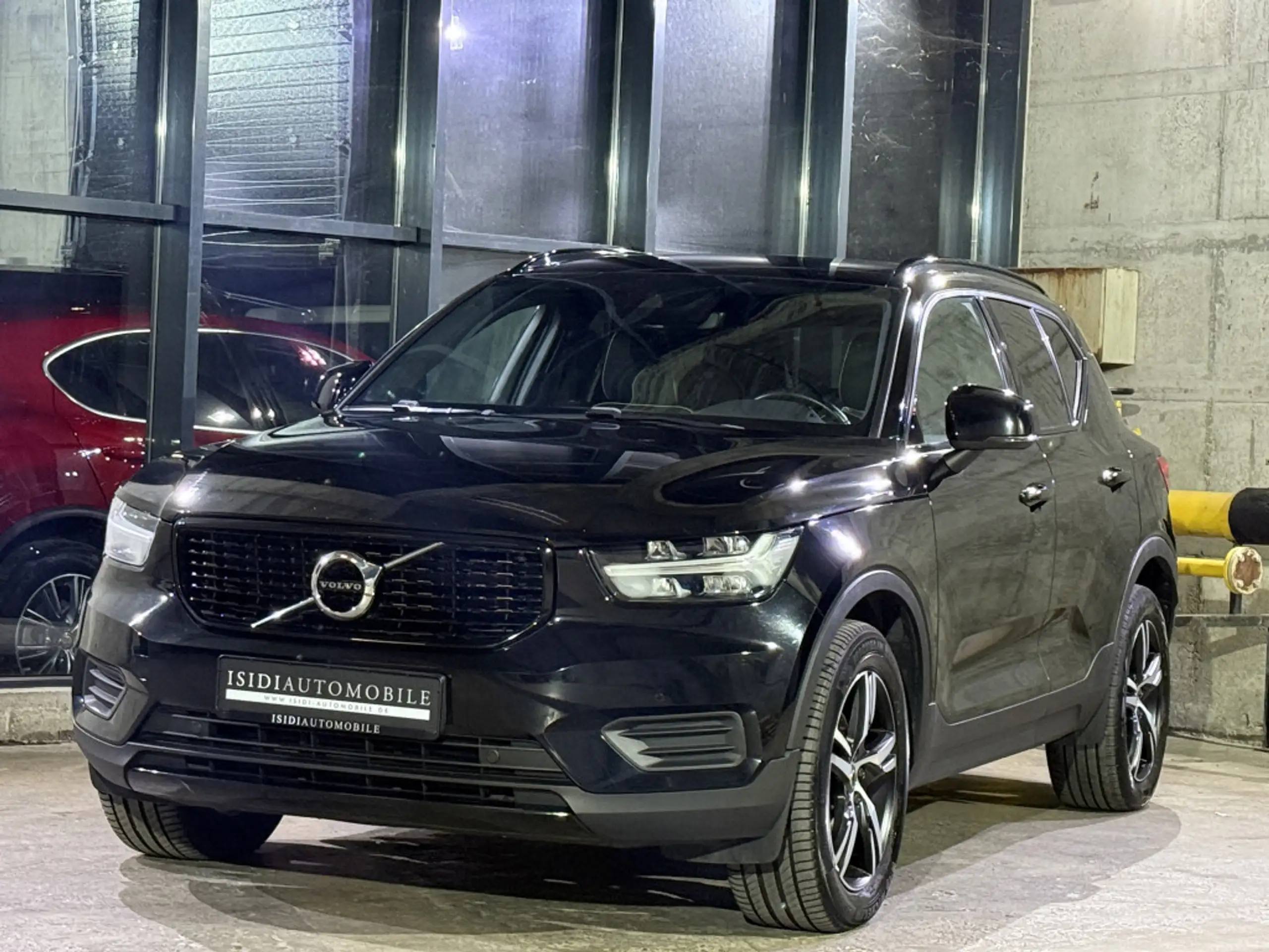 Volvo - XC40