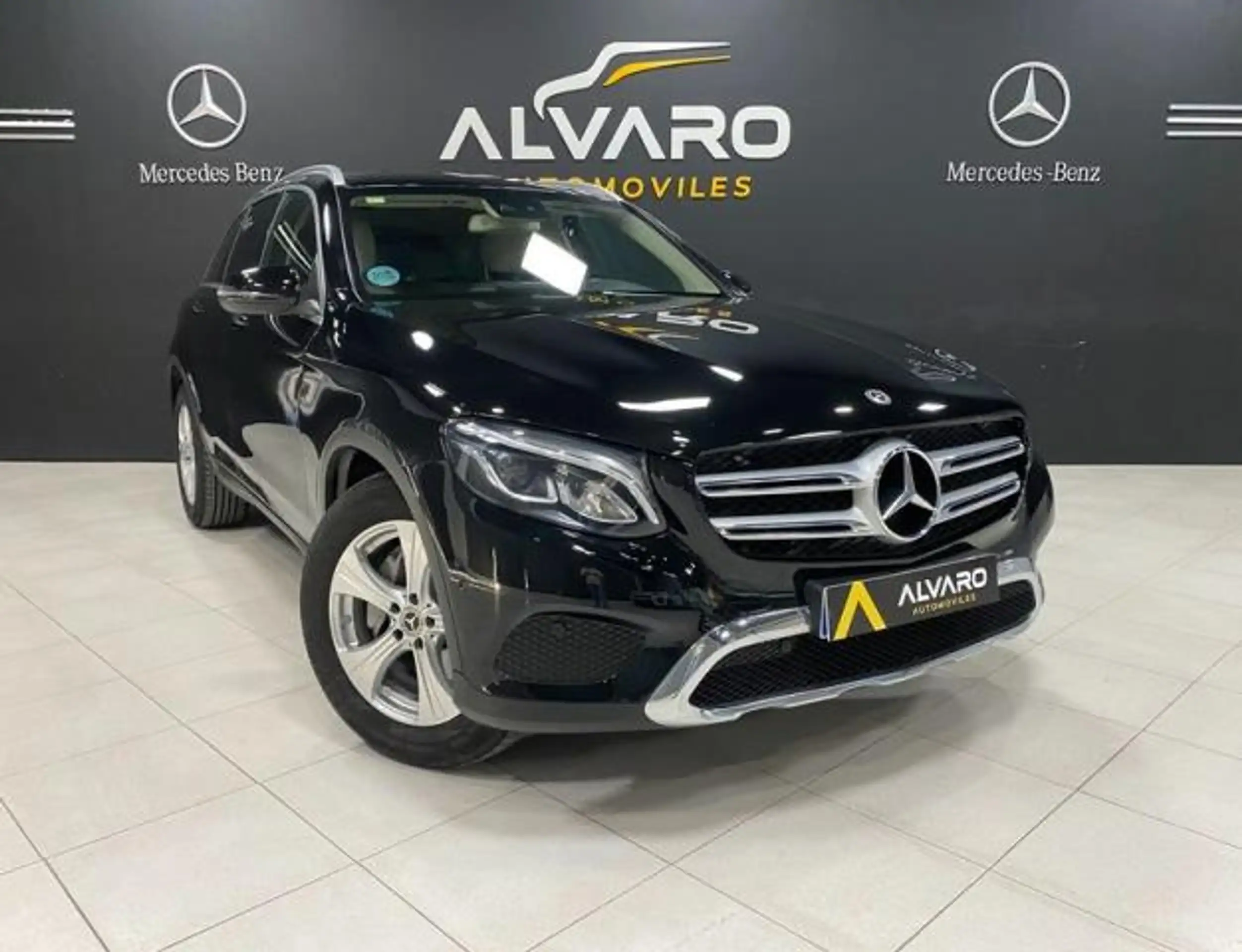 Mercedes-Benz - GLC 220