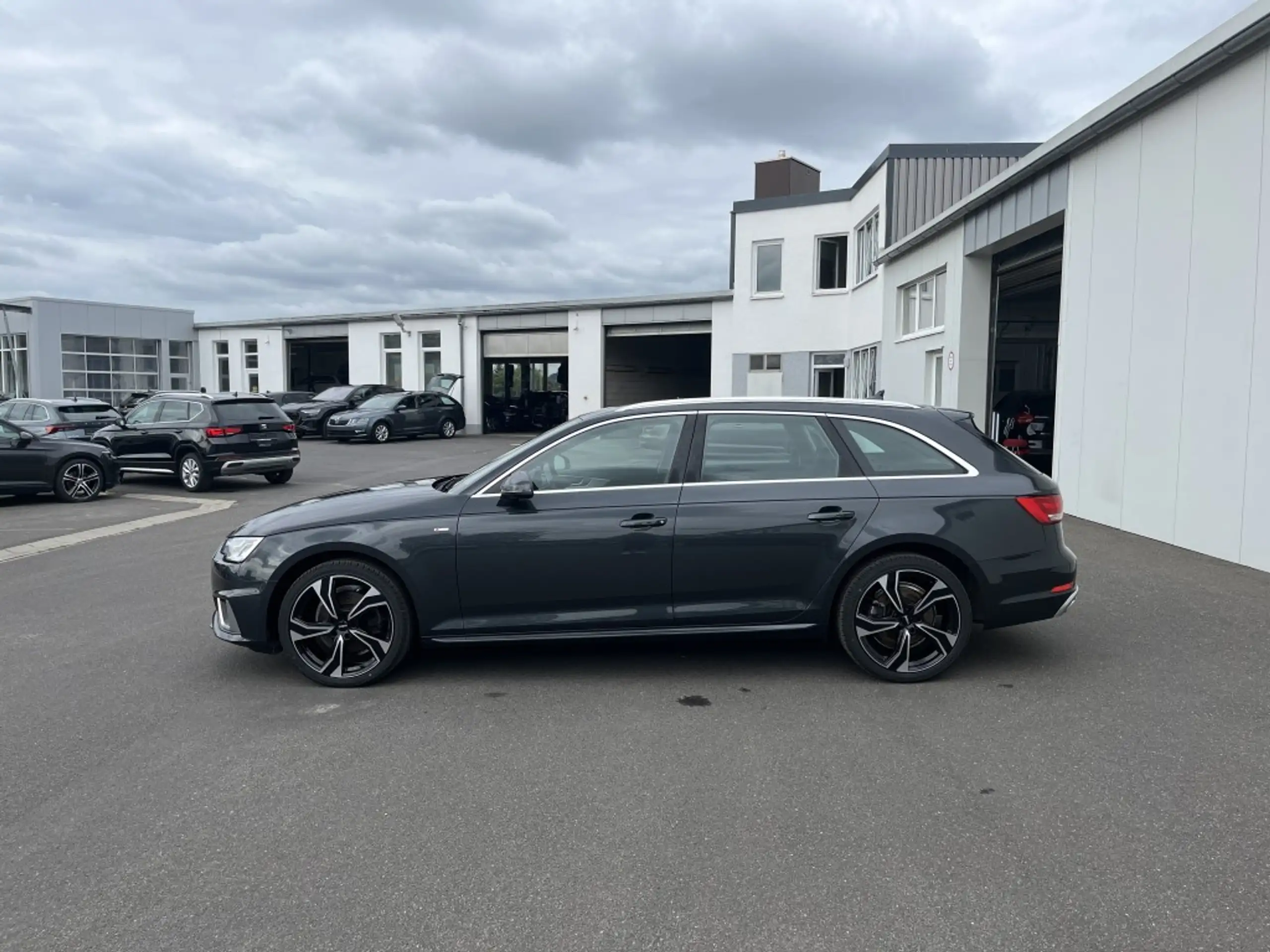 Audi - A4