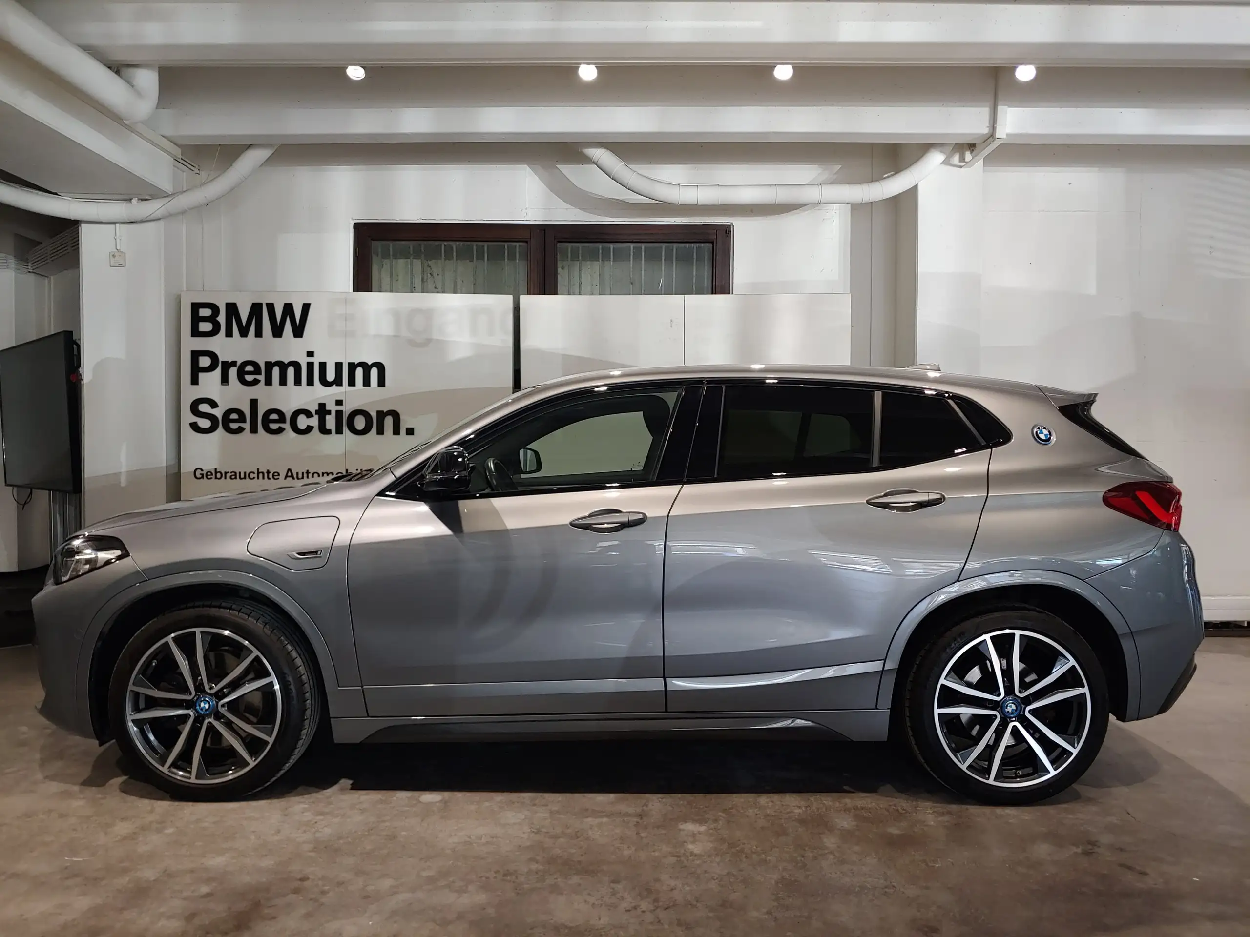 BMW - X2