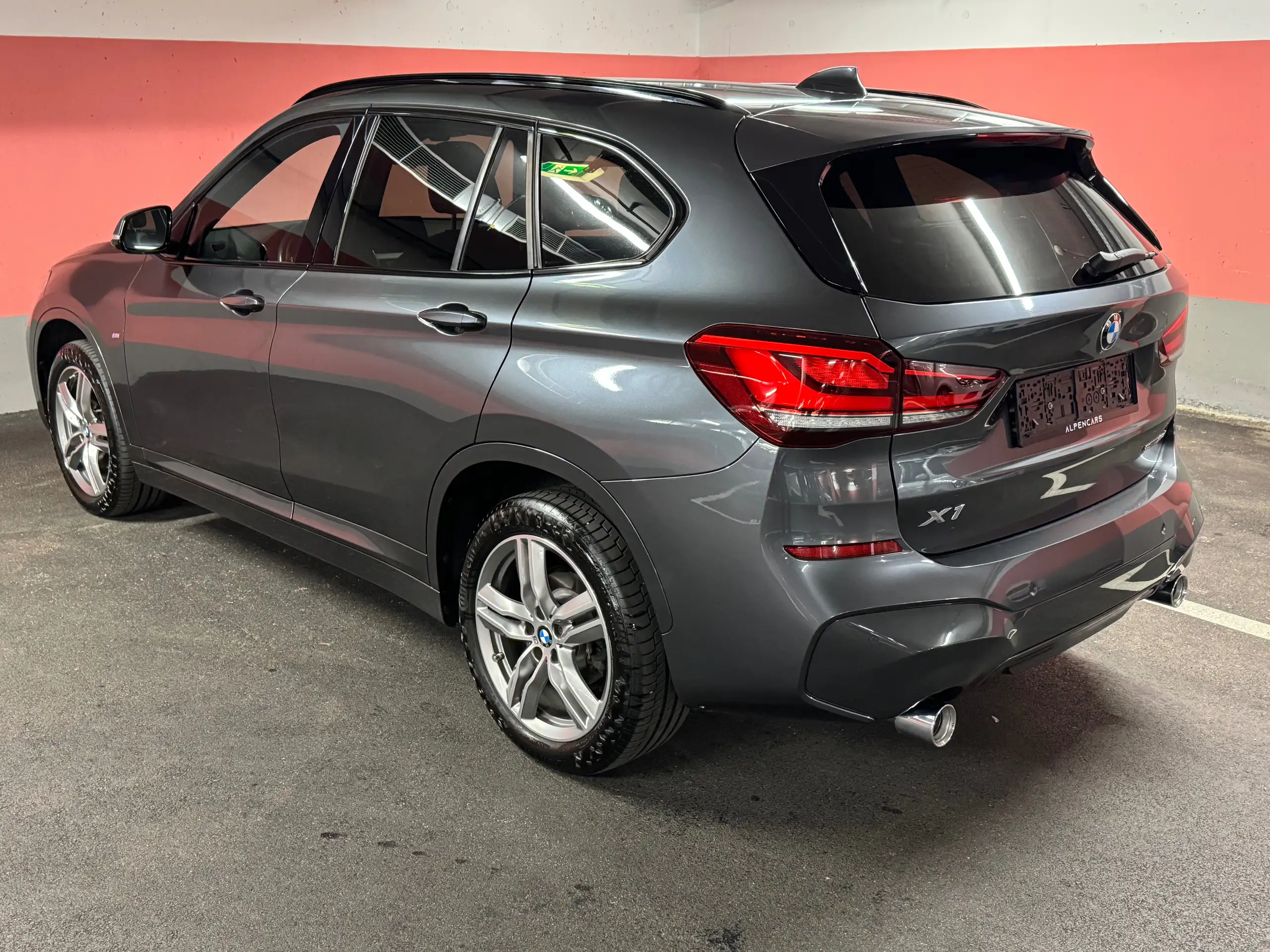 BMW - X1