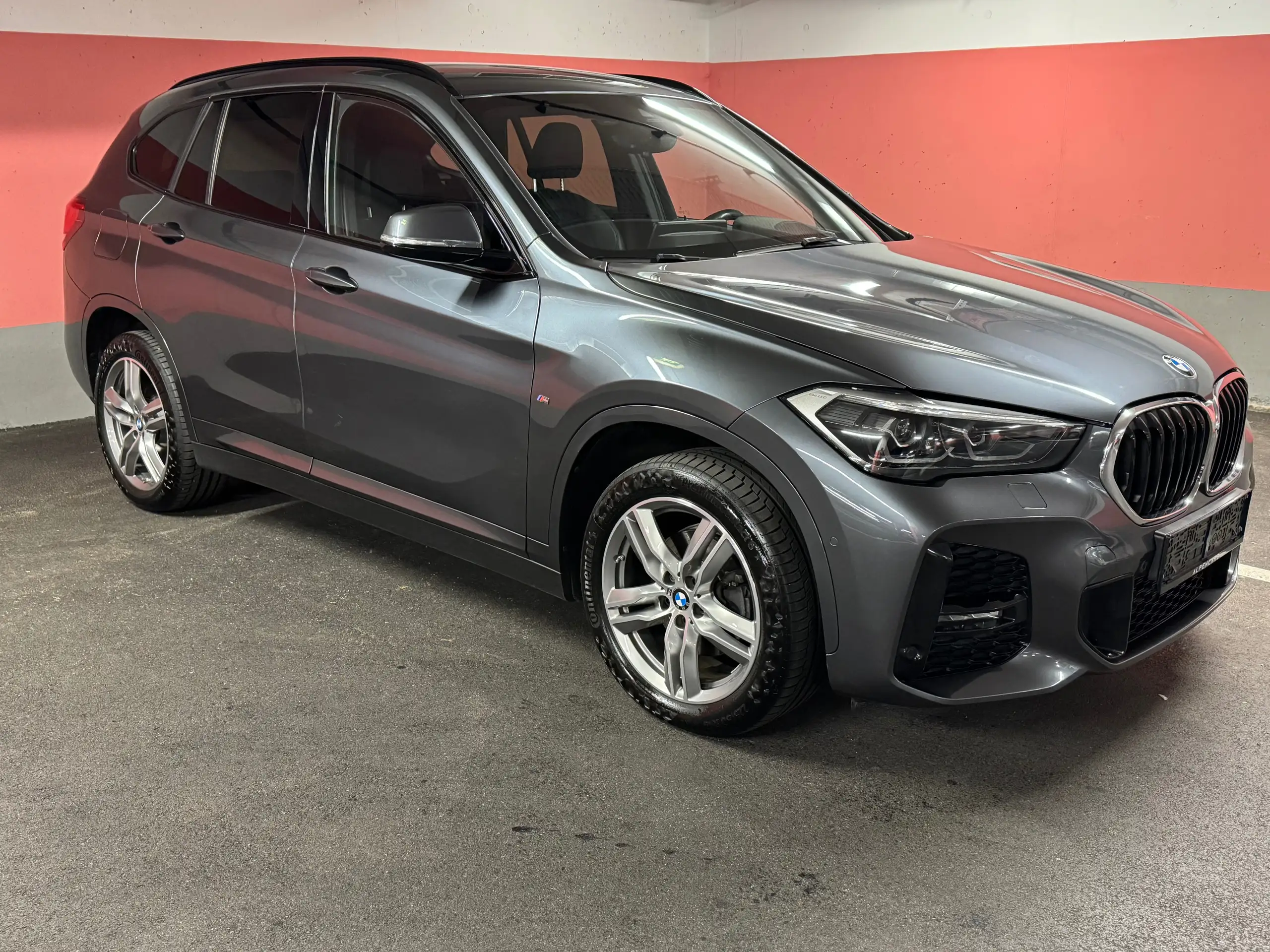 BMW - X1