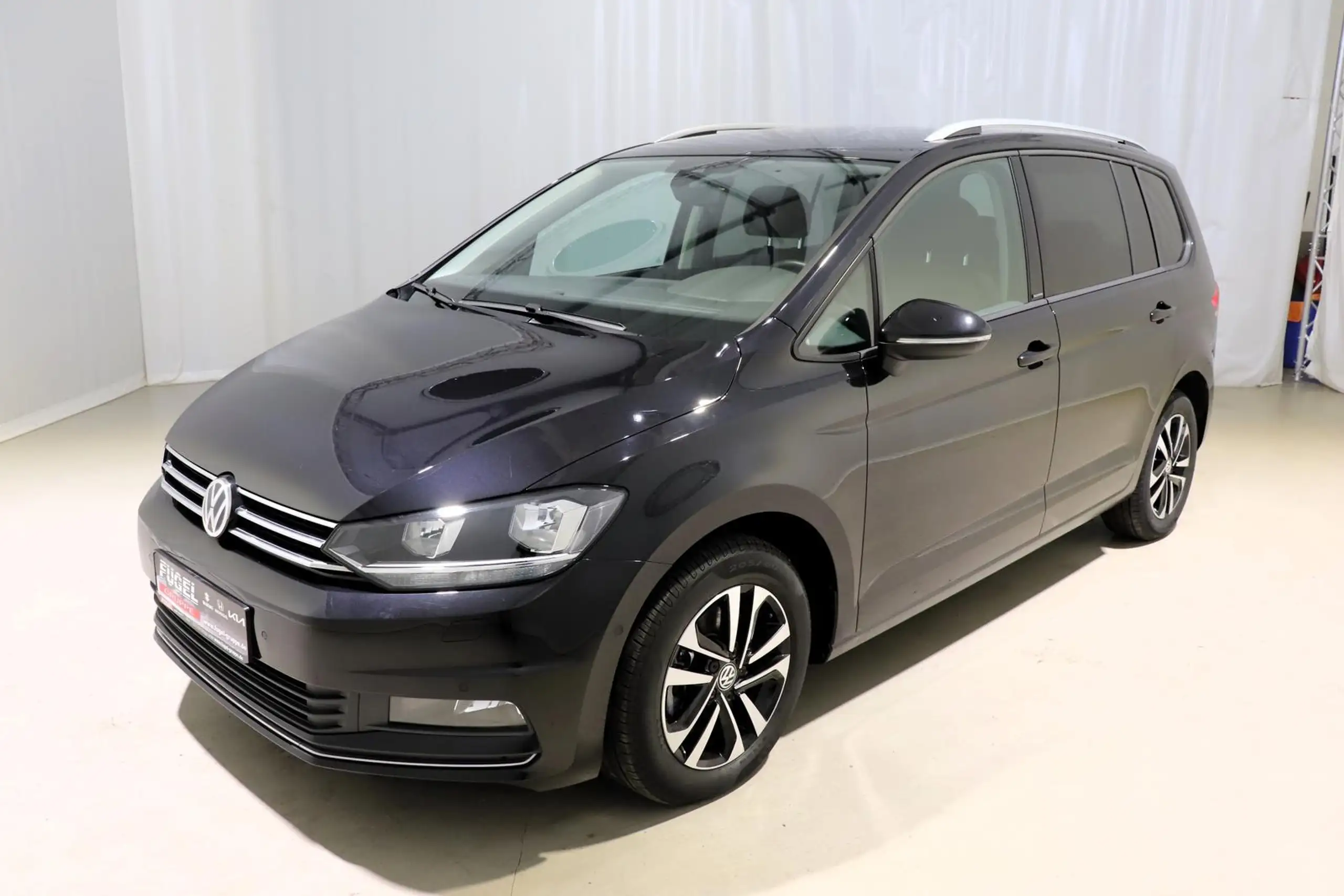 Volkswagen - Touran