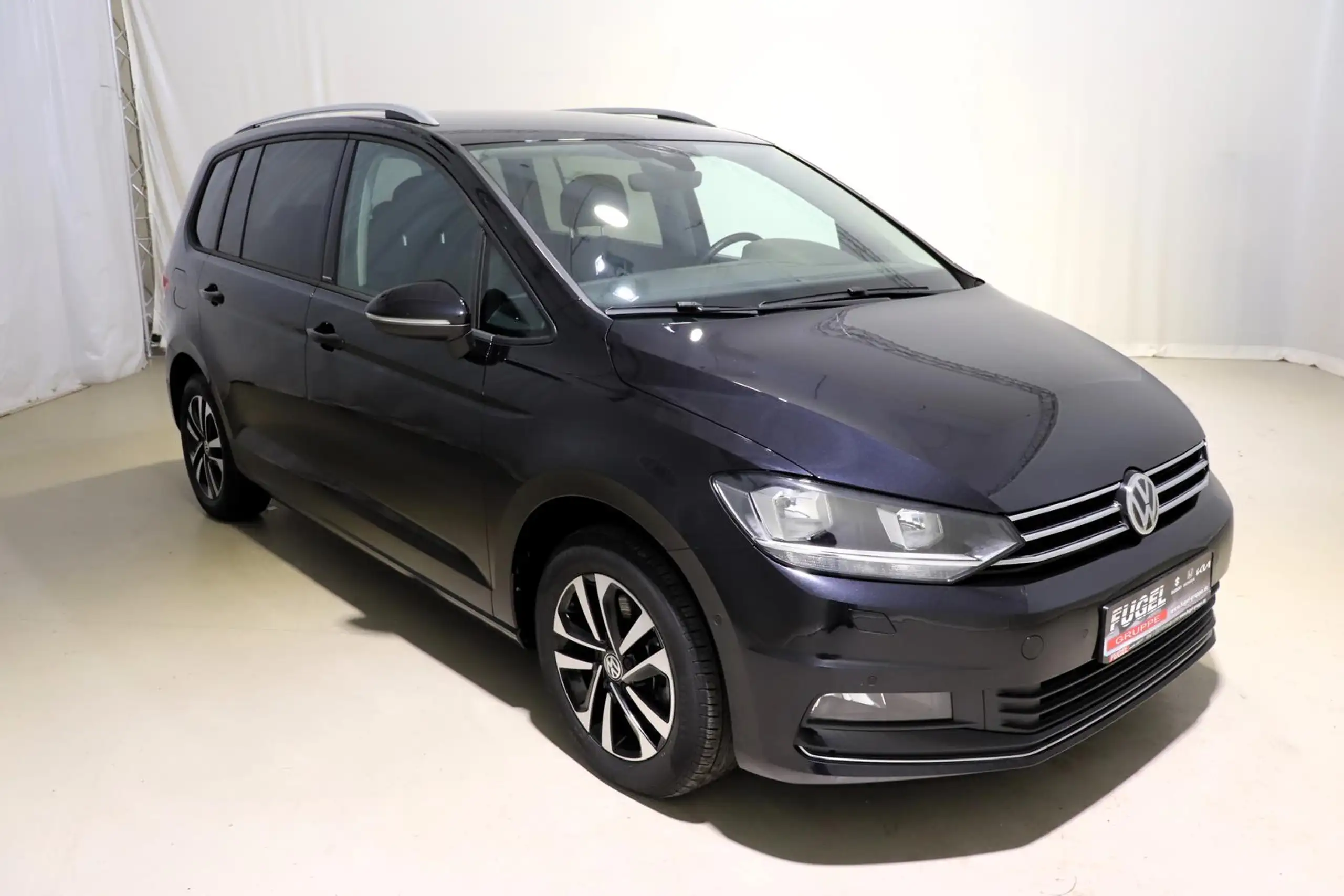 Volkswagen - Touran