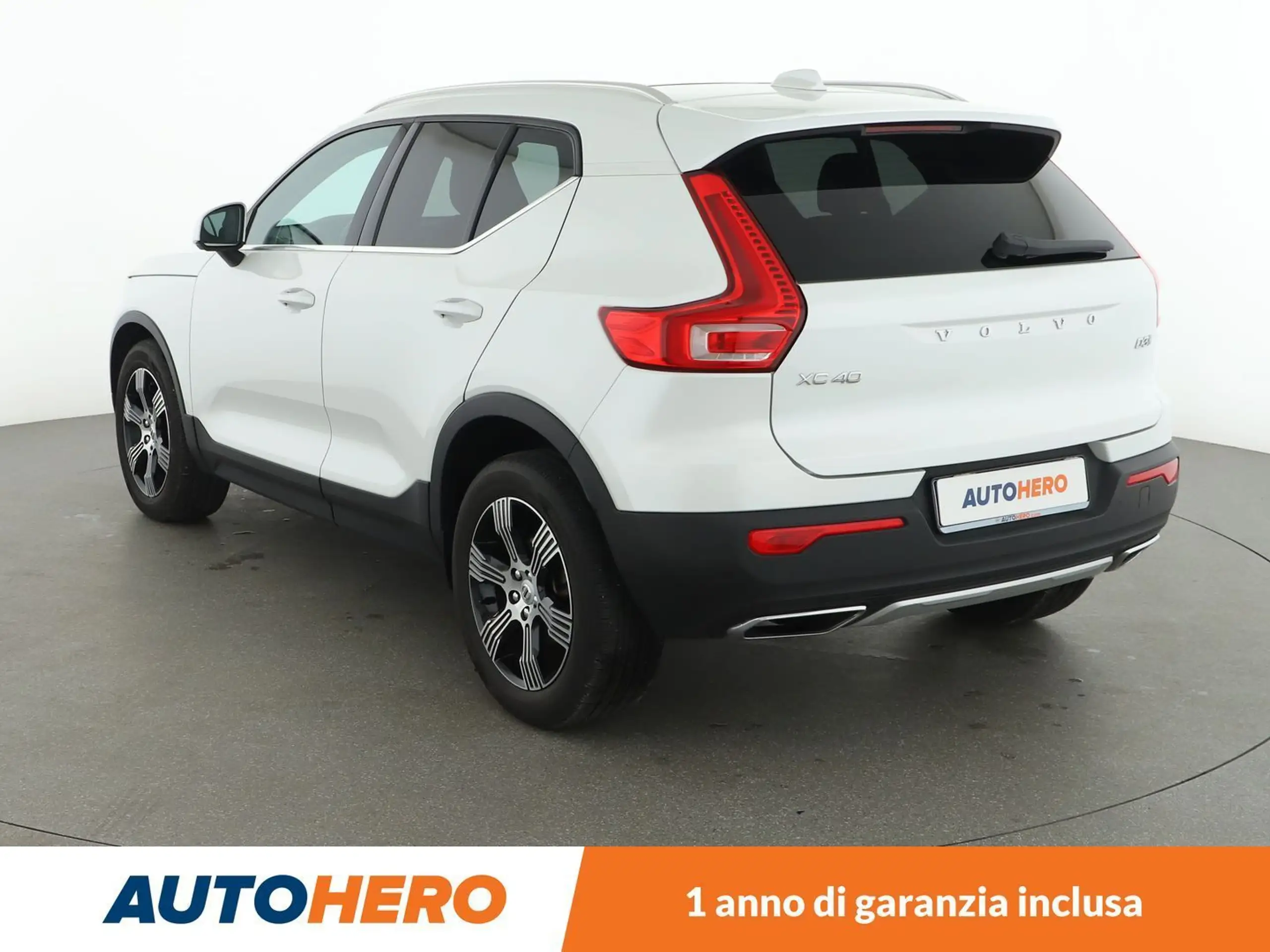 Volvo - XC40