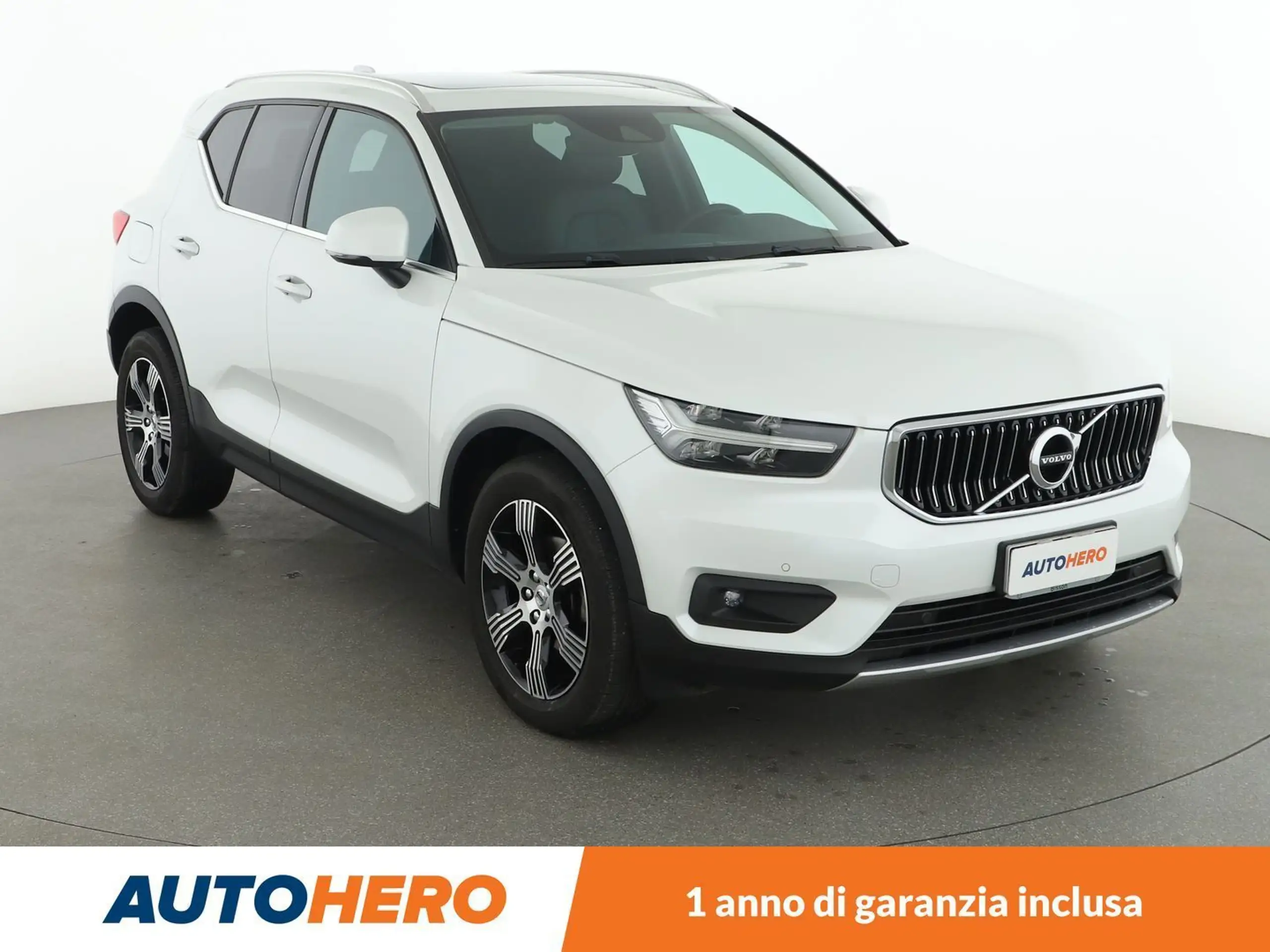 Volvo - XC40