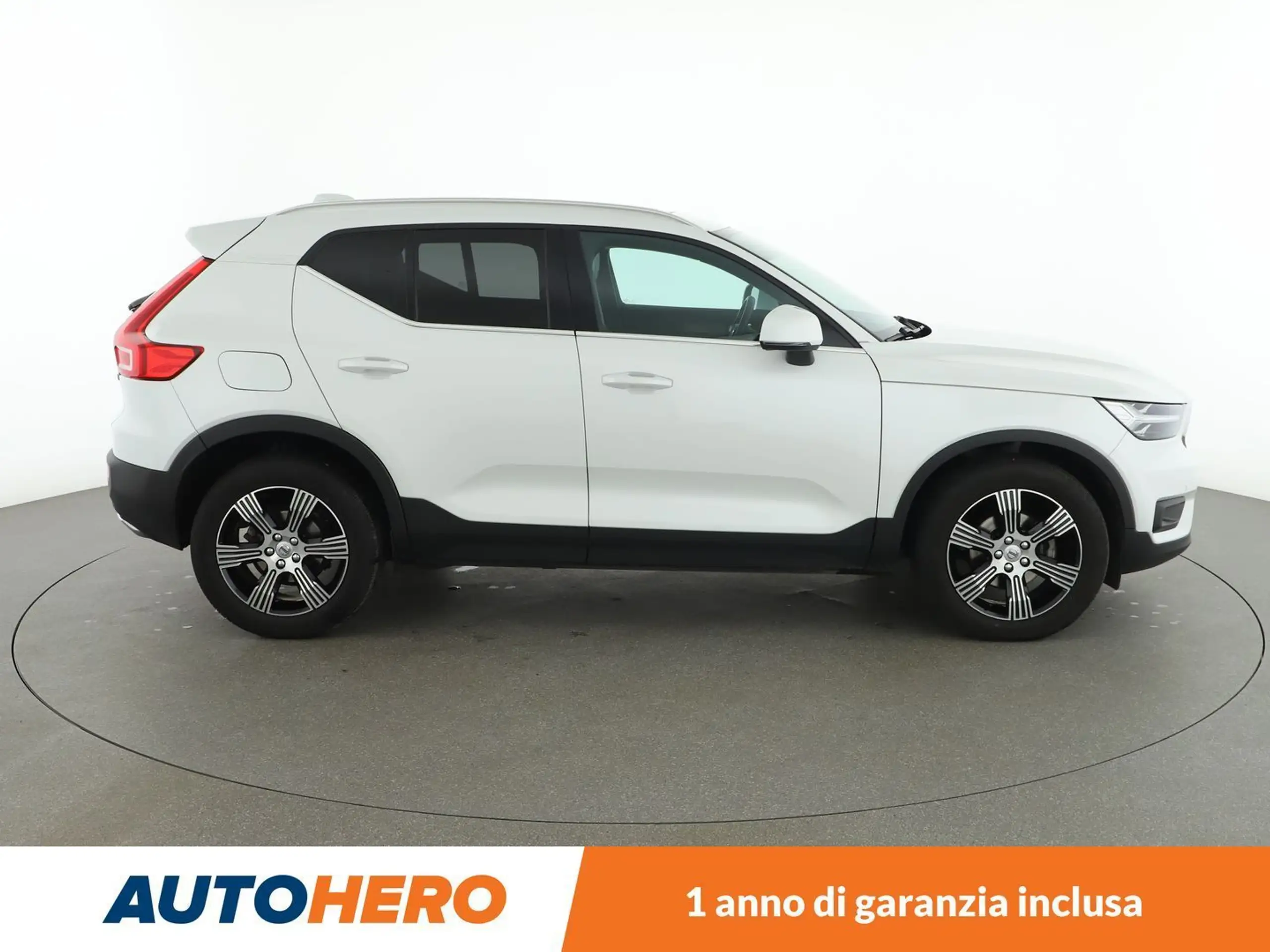 Volvo - XC40