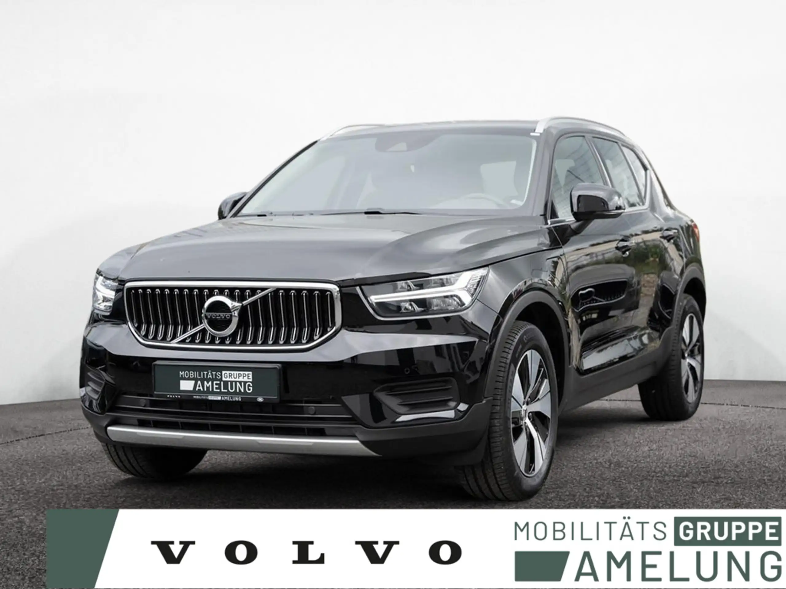 Volvo - XC40