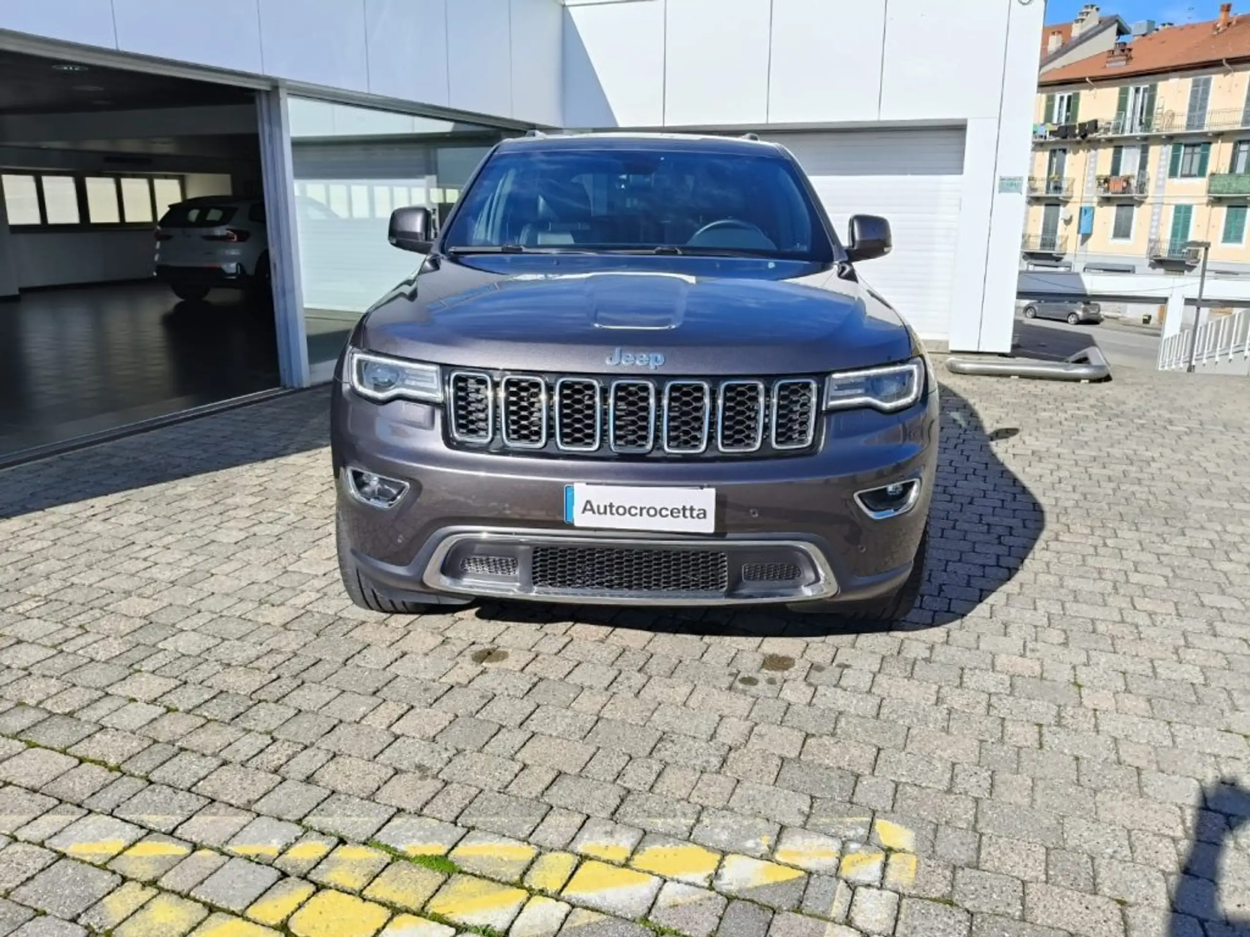 Jeep - Grand Cherokee