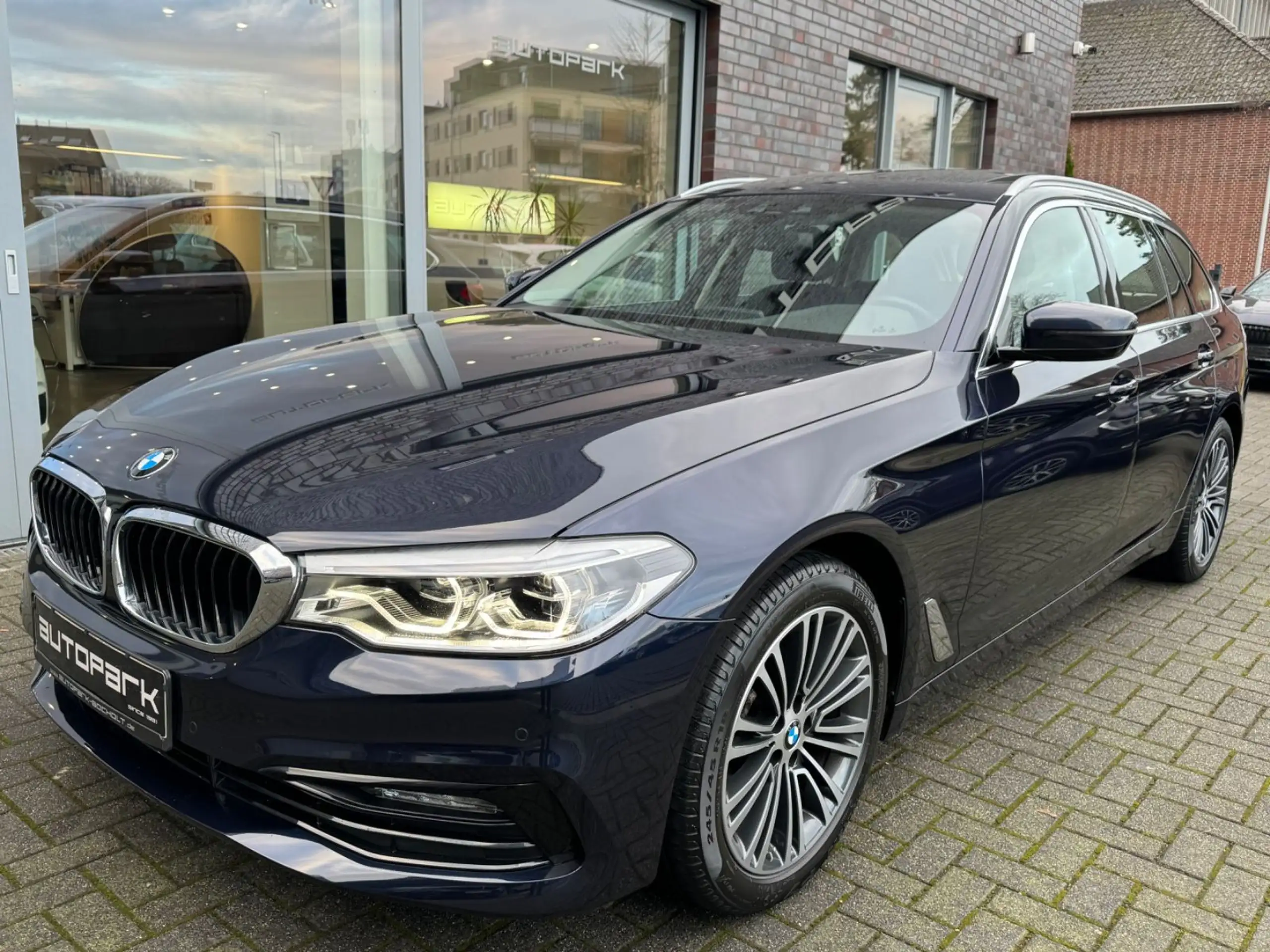 BMW - 520