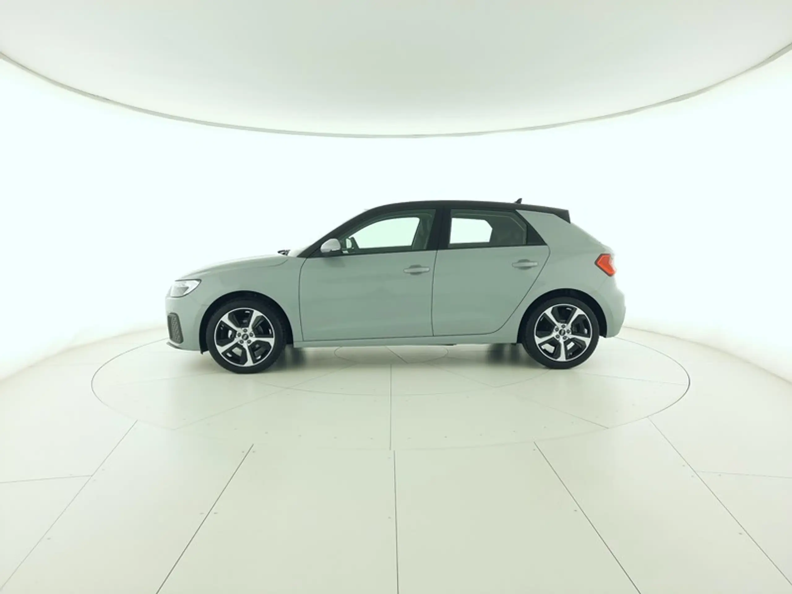 Audi - A1