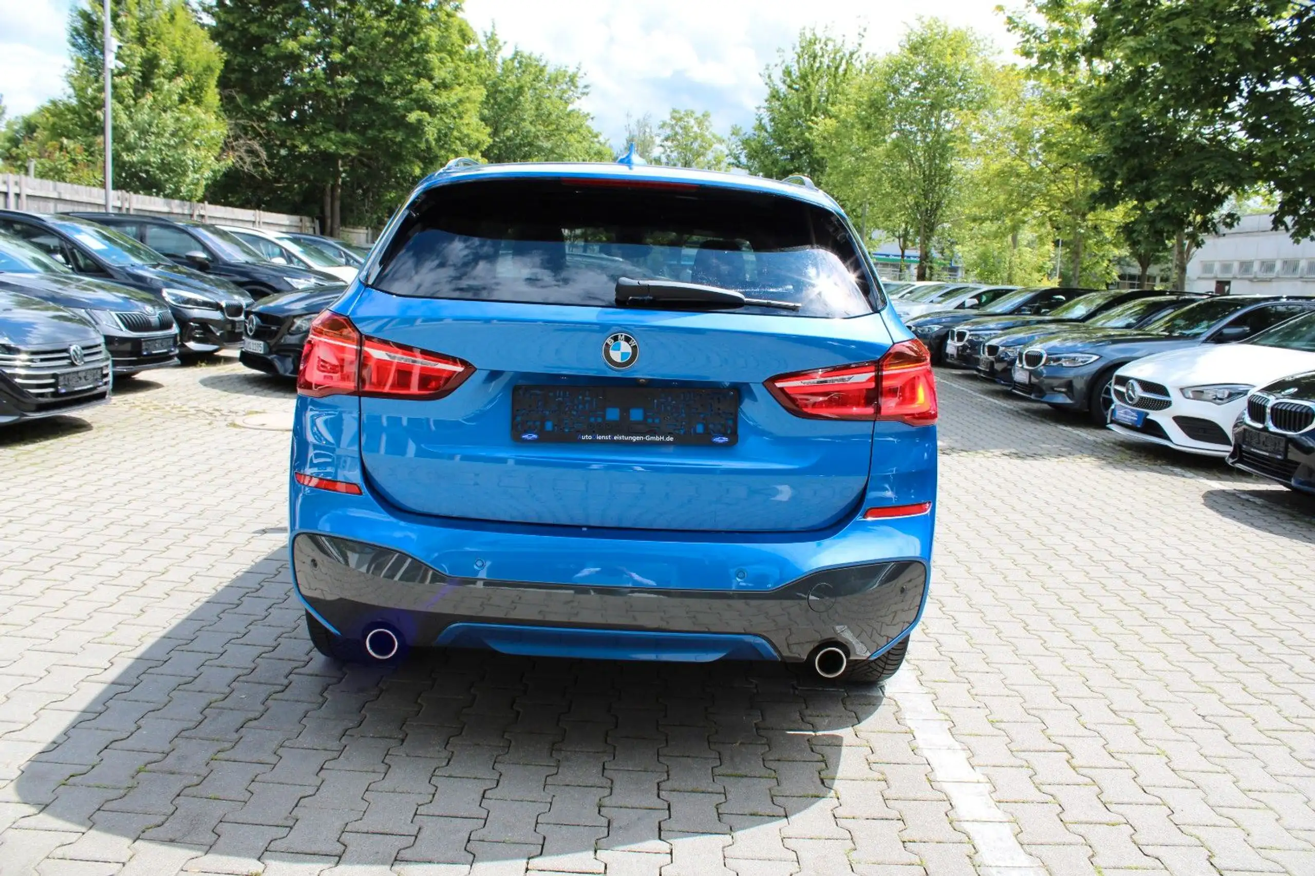 BMW - X1