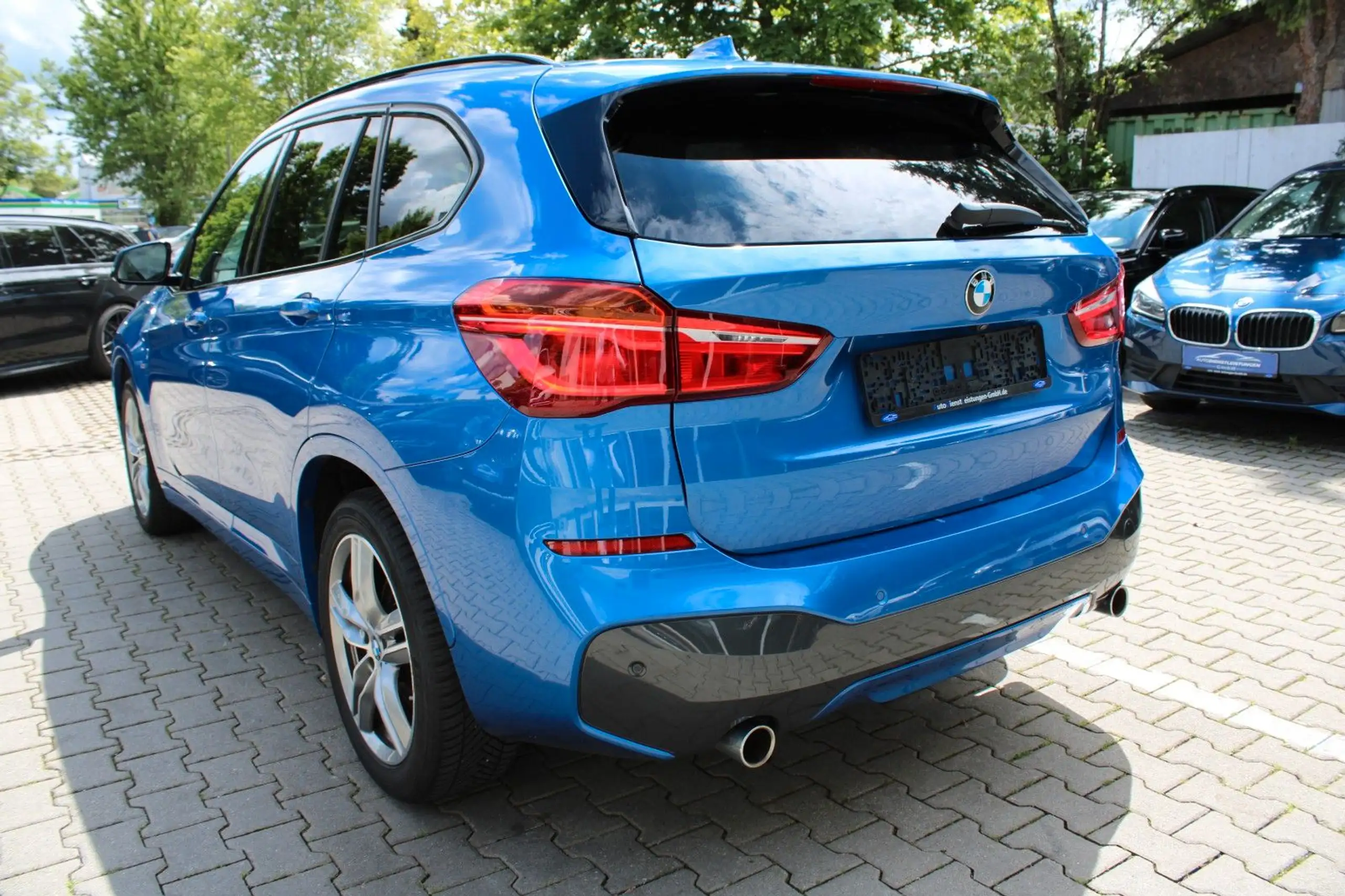 BMW - X1