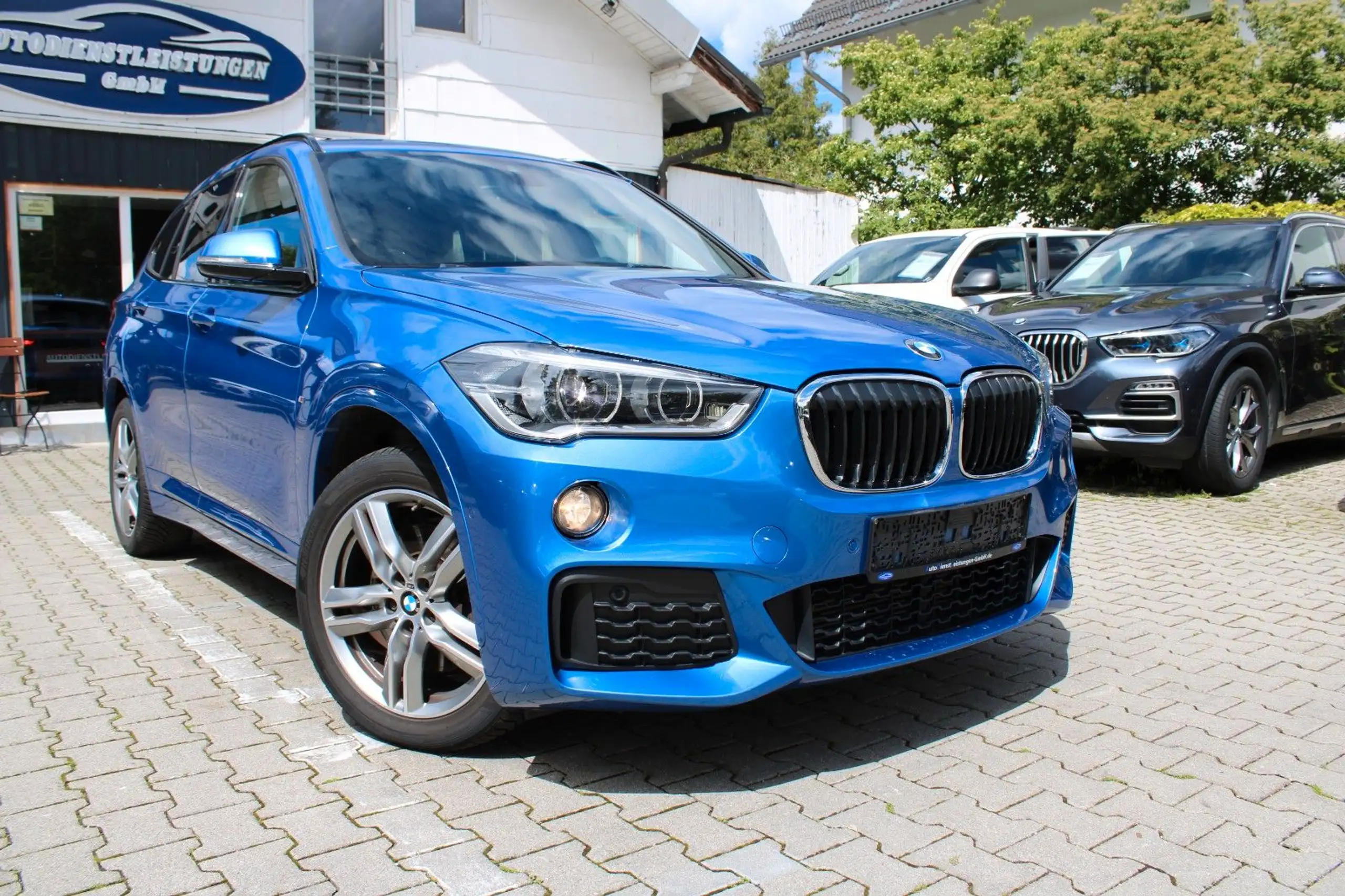 BMW - X1