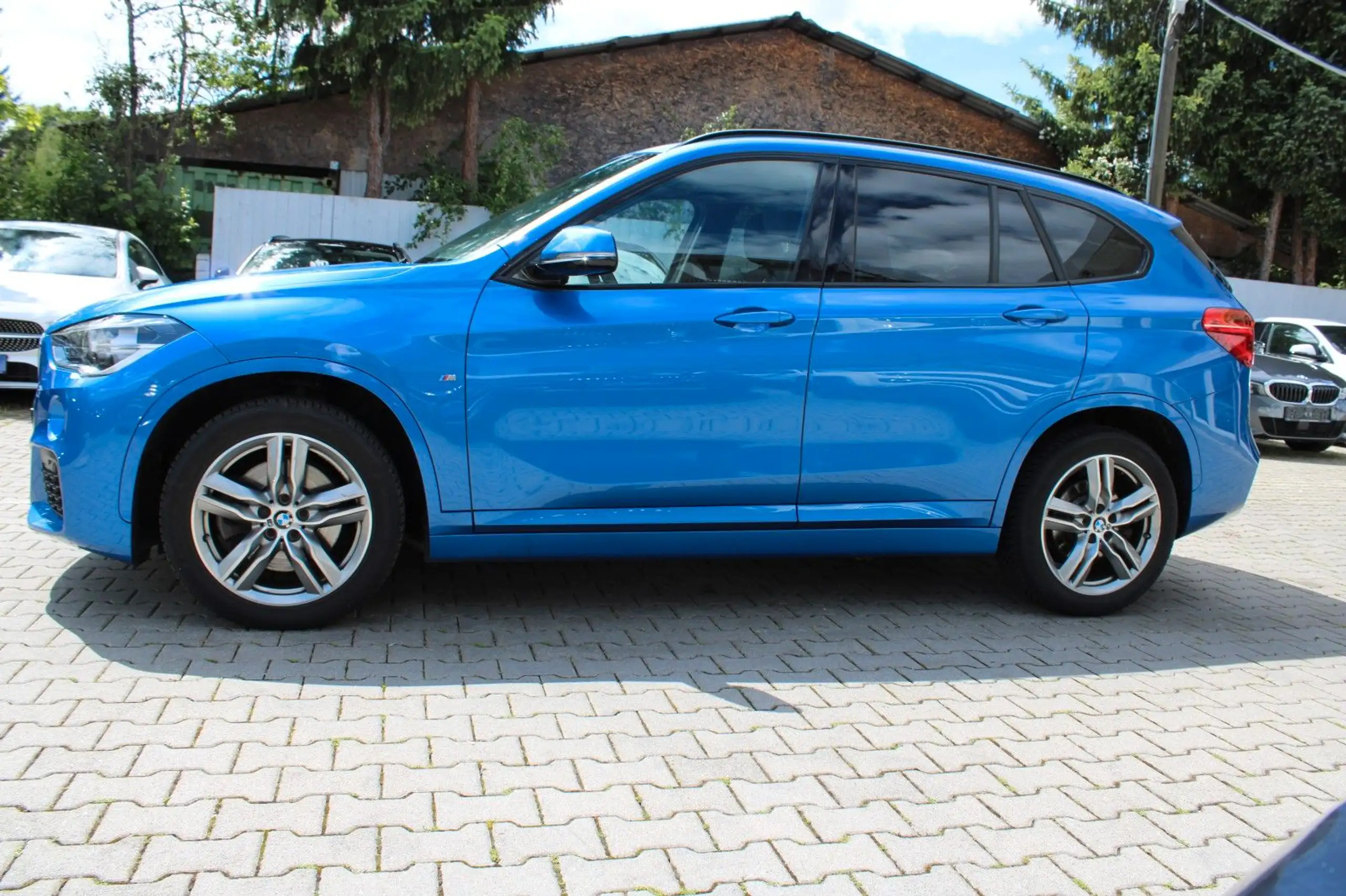 BMW - X1