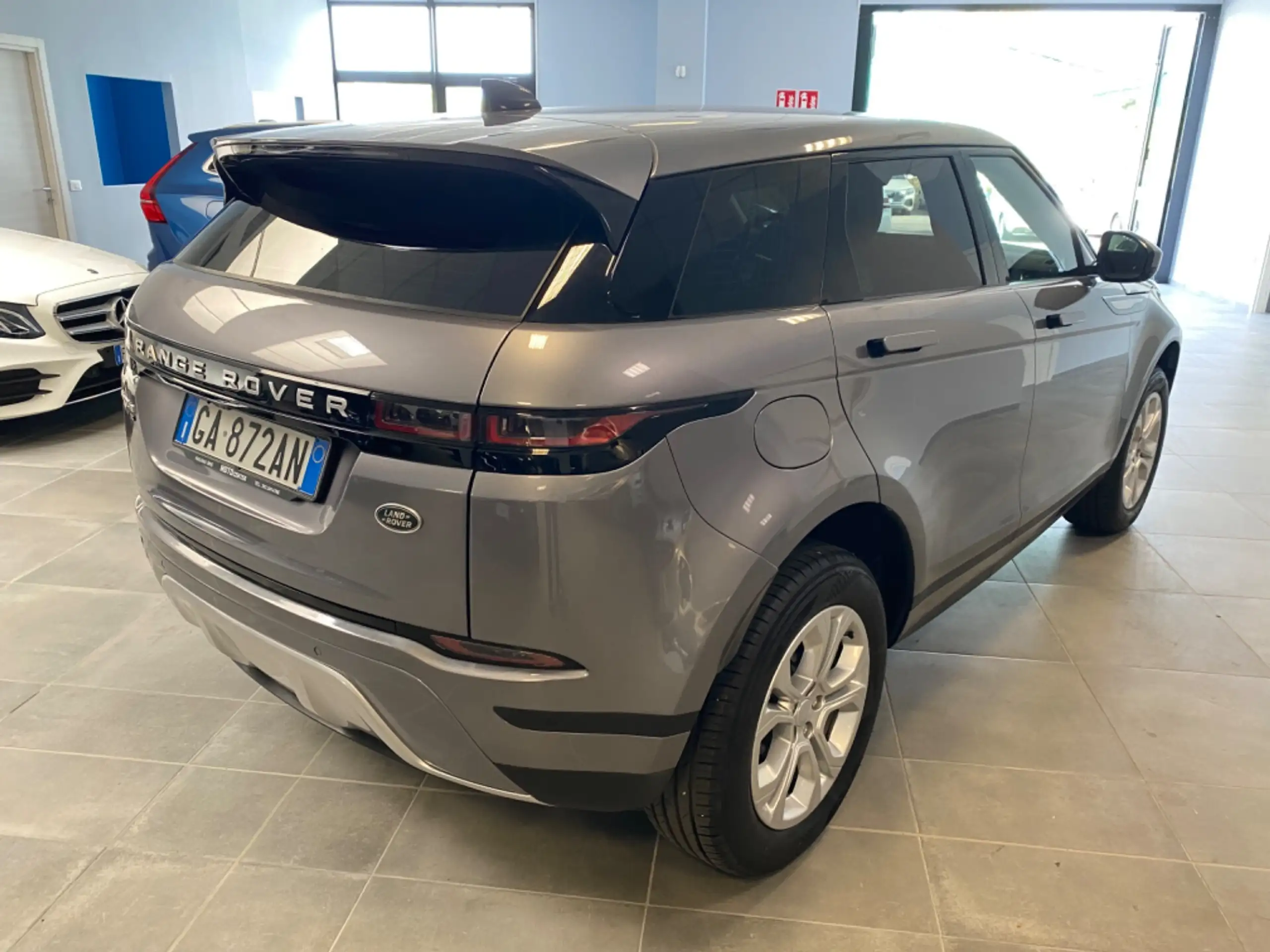 Land Rover - Range Rover Evoque