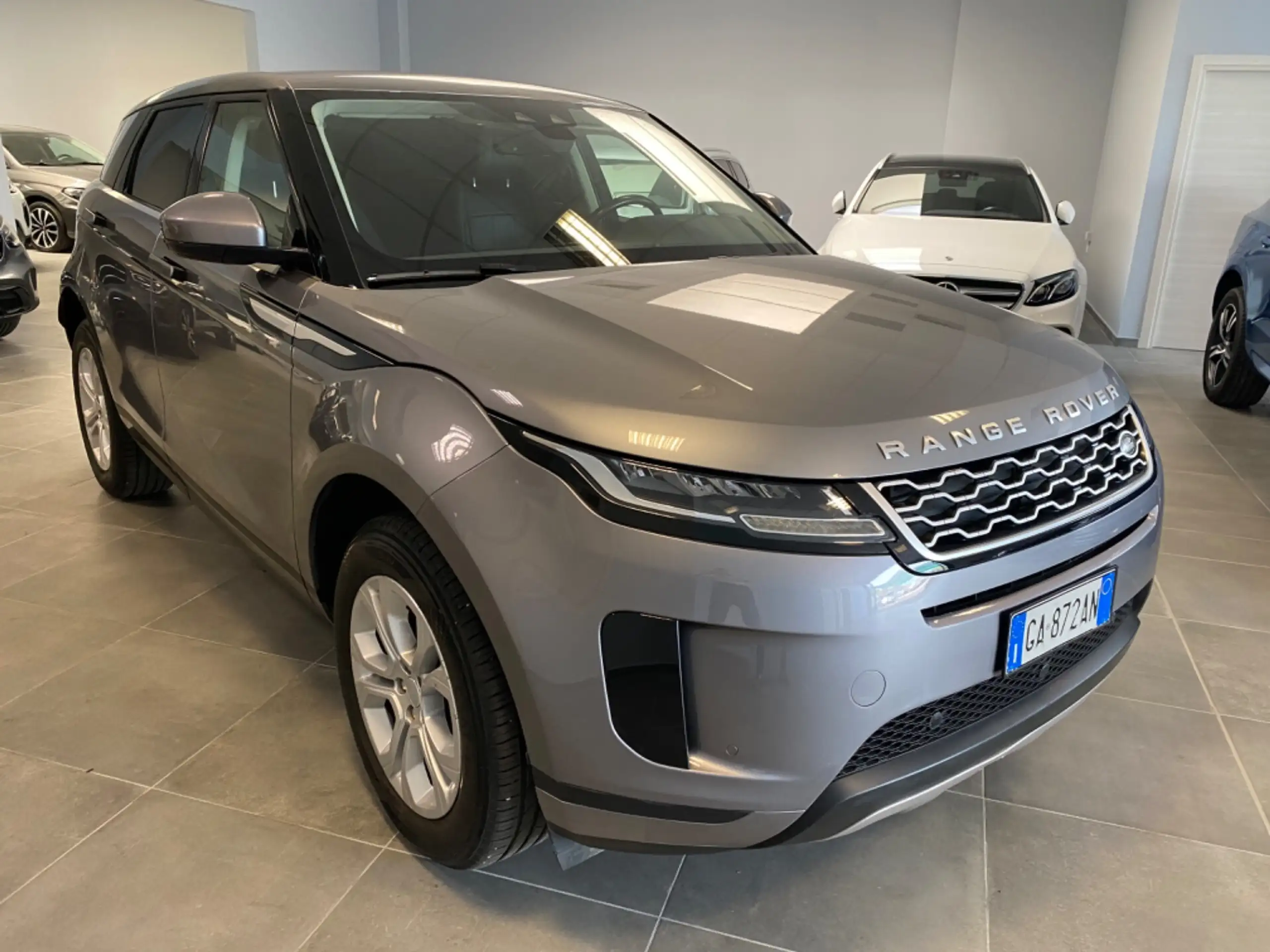 Land Rover - Range Rover Evoque