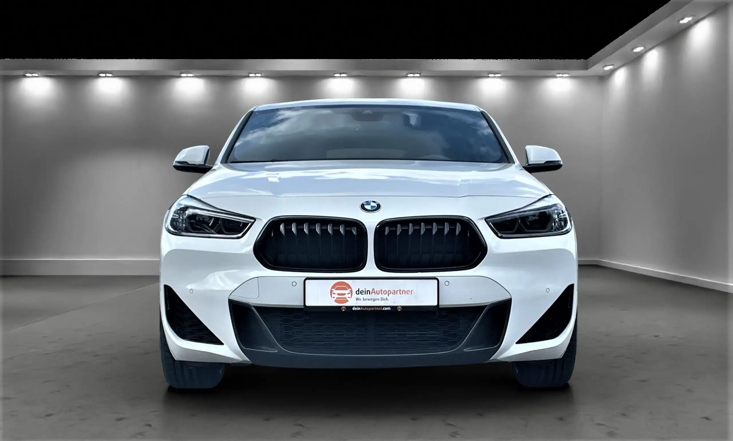 BMW - X2