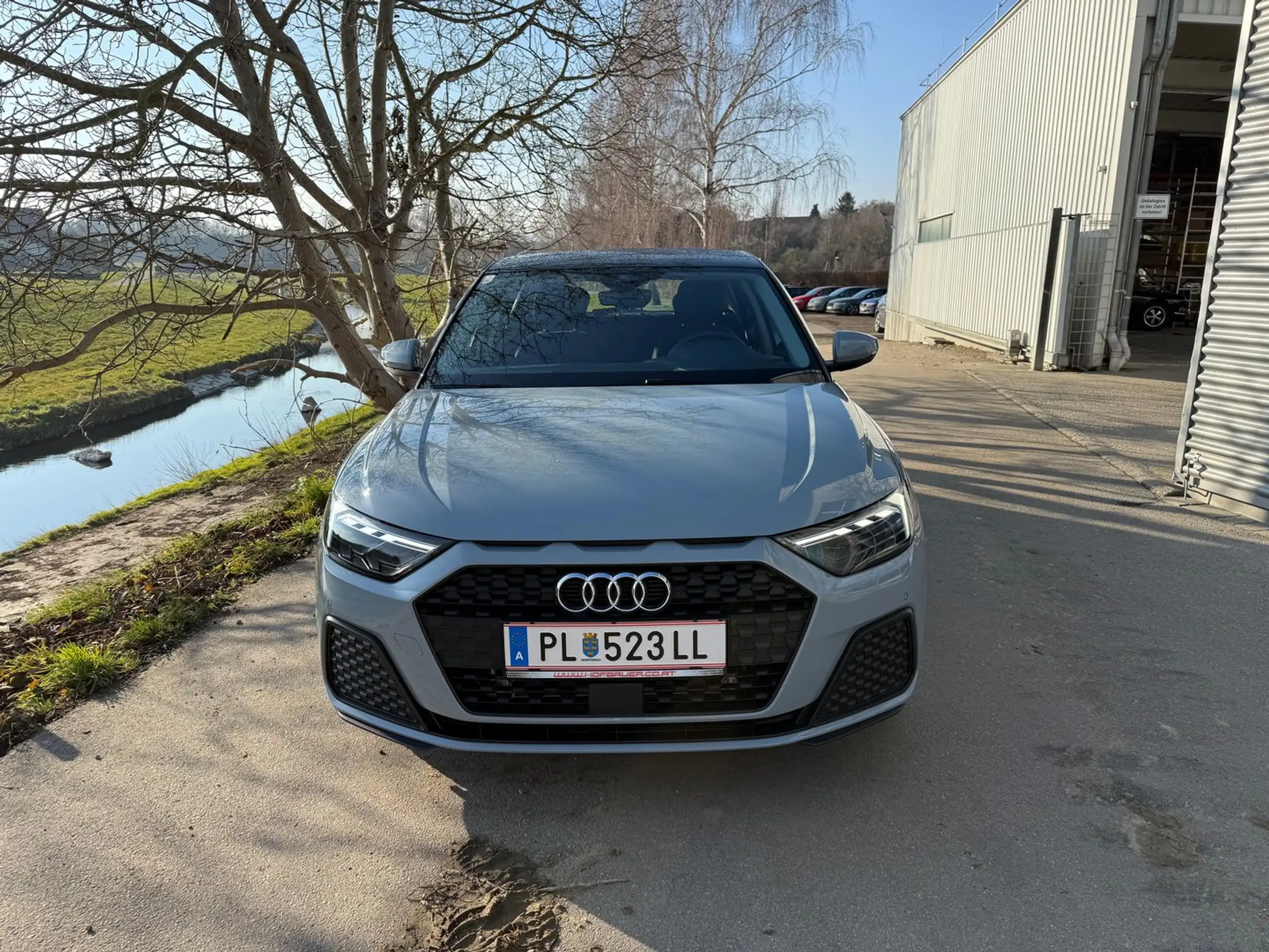 Audi - A1