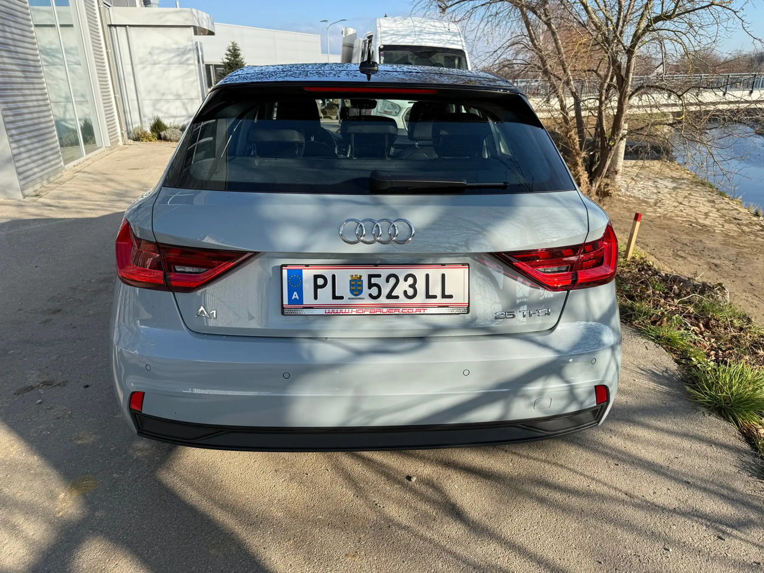 Audi - A1