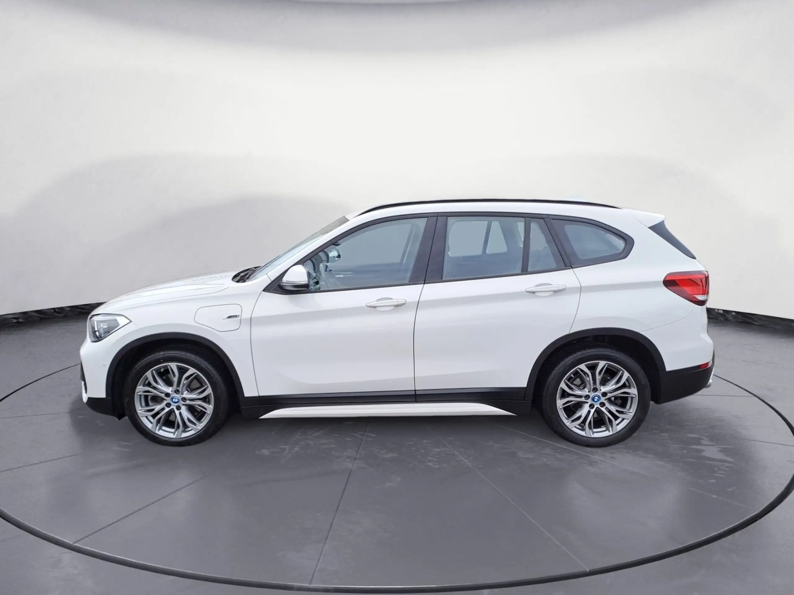 BMW - X1