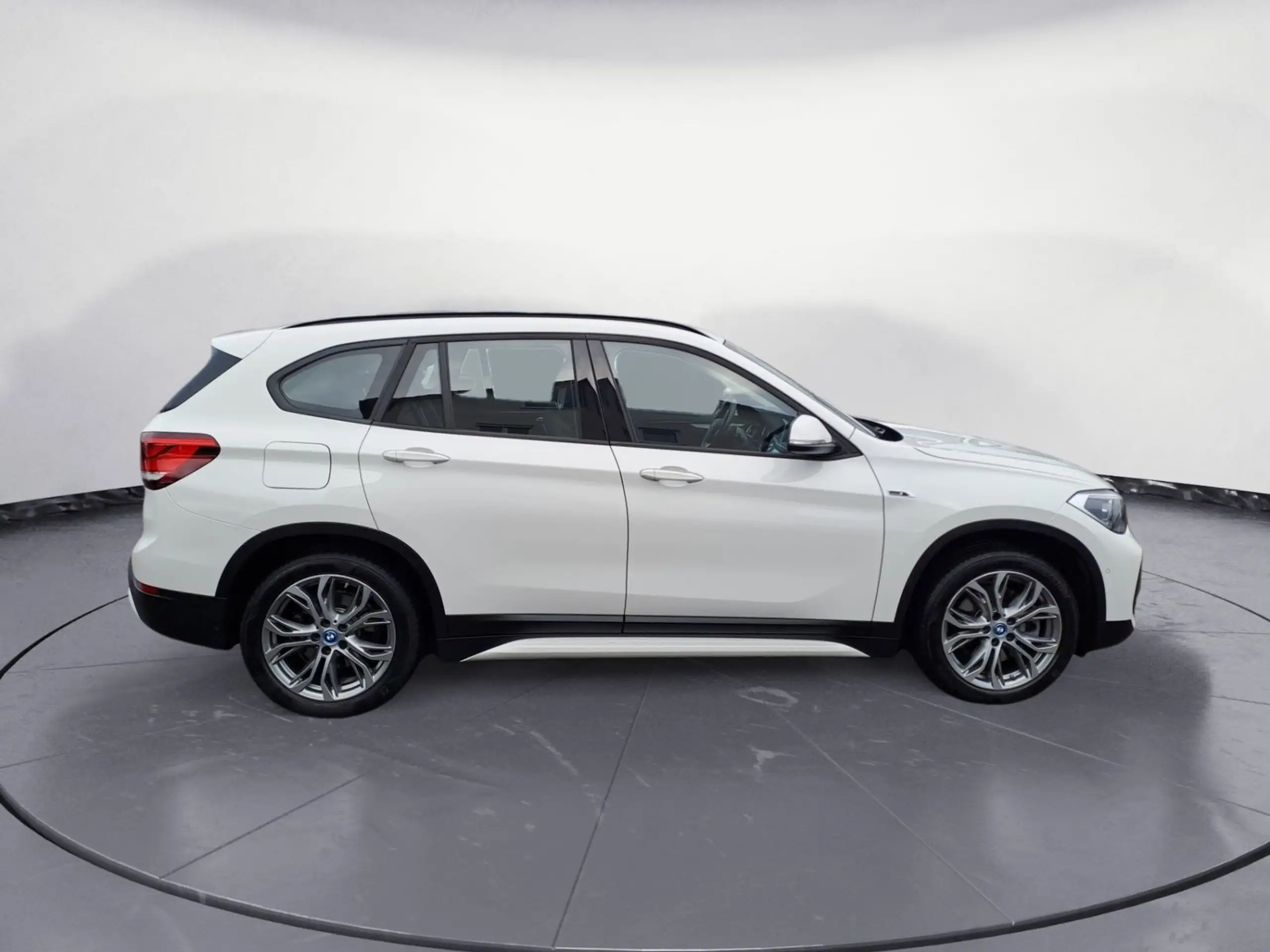 BMW - X1