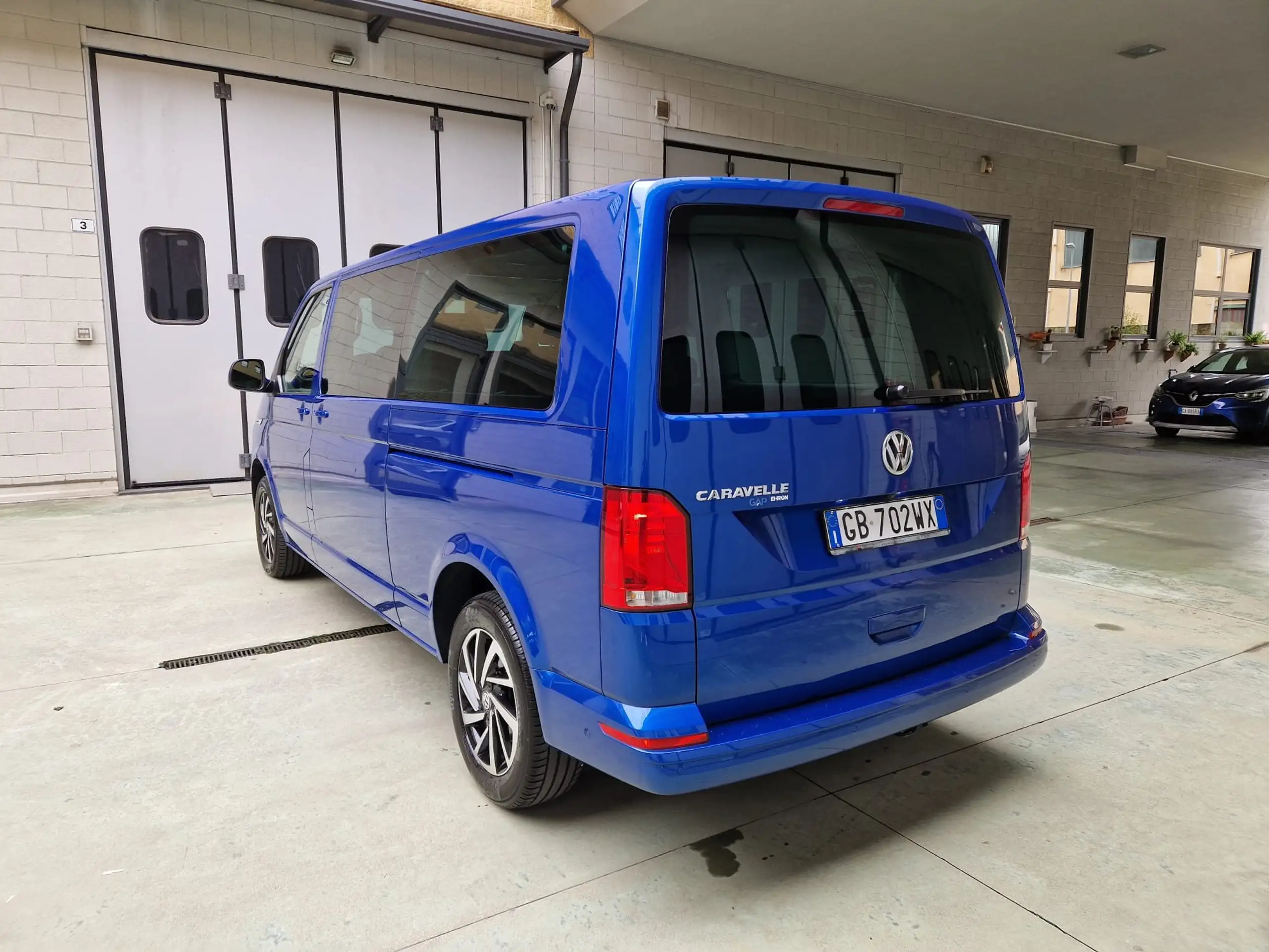 Volkswagen - T6.1 Caravelle