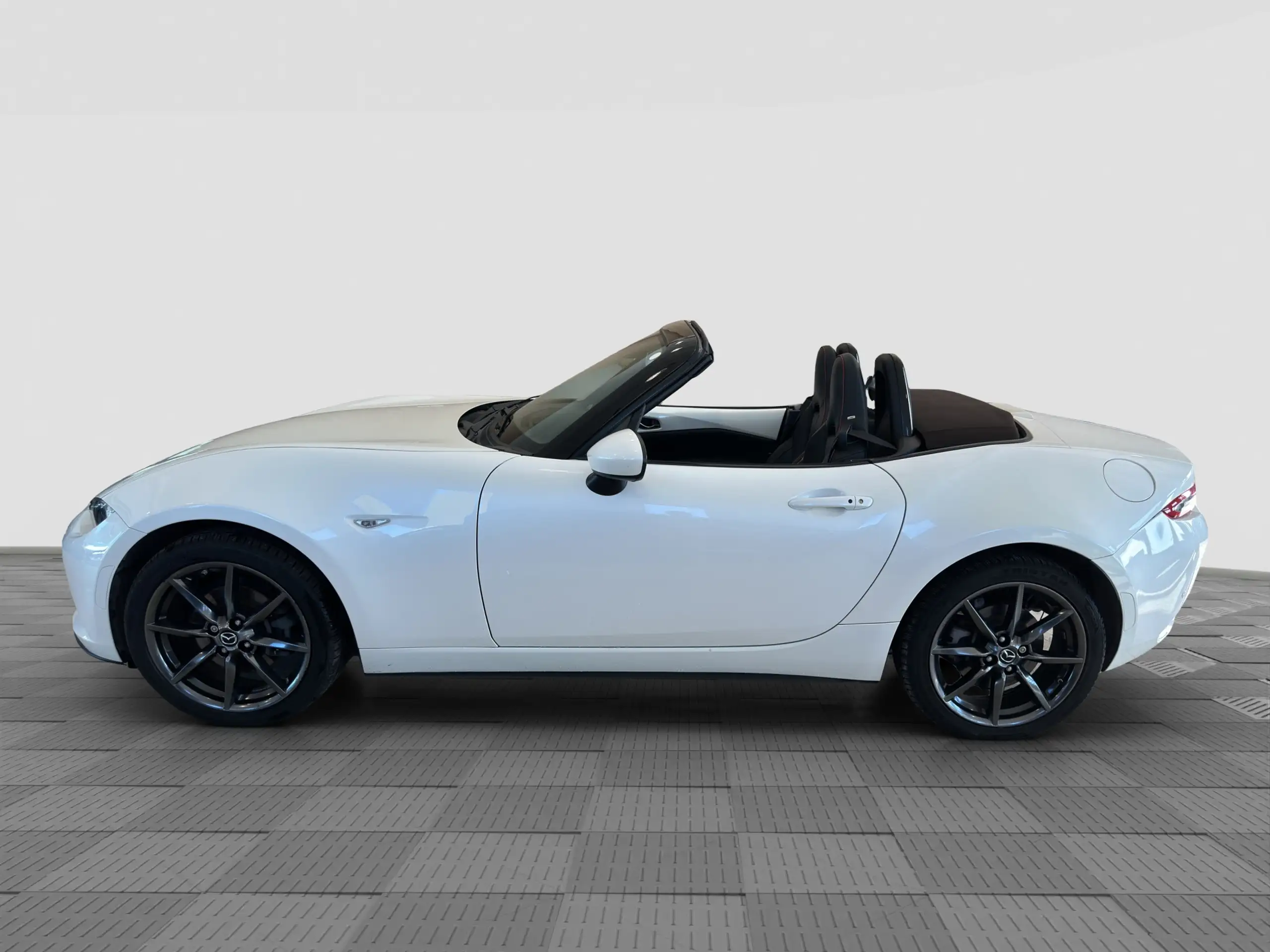 Mazda - MX-5