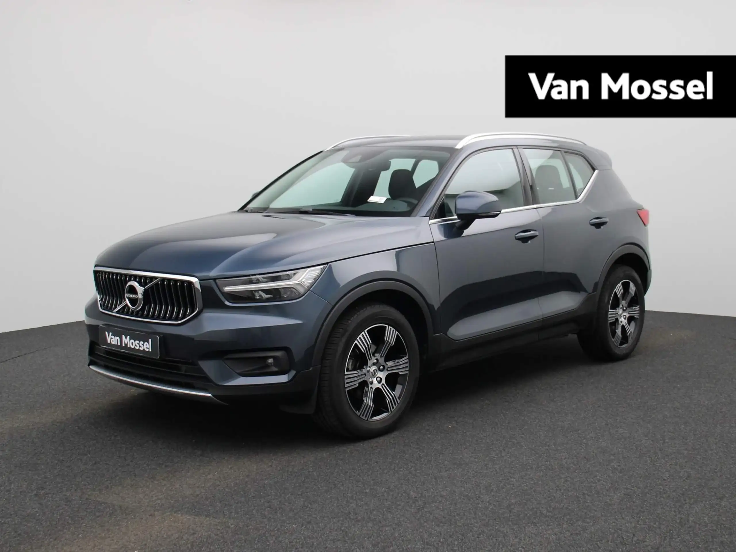 Volvo - XC40