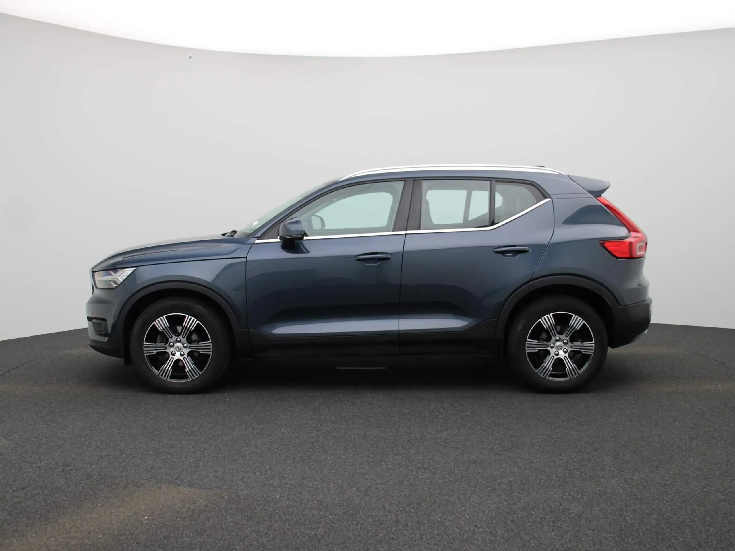 Volvo - XC40