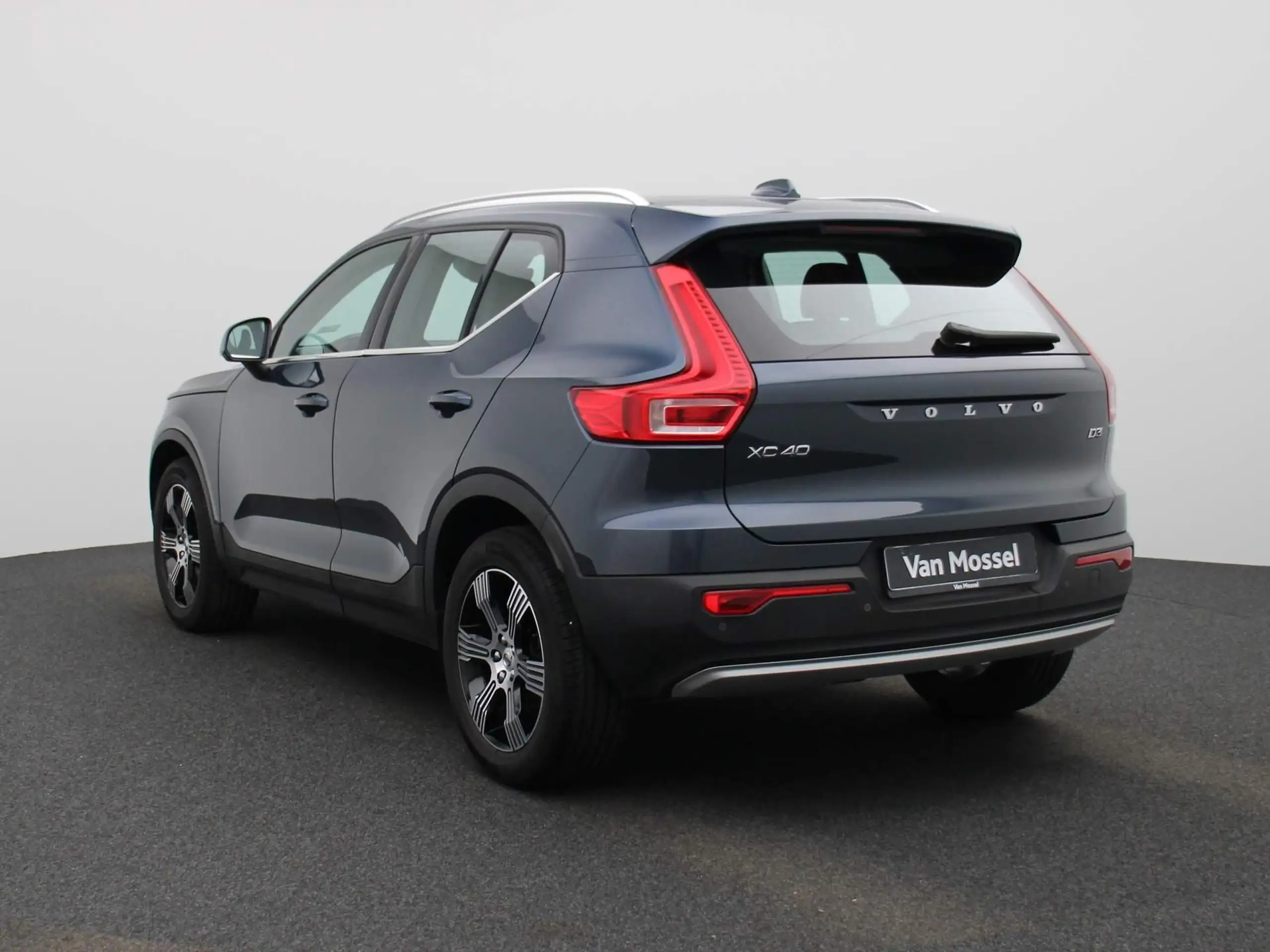 Volvo - XC40