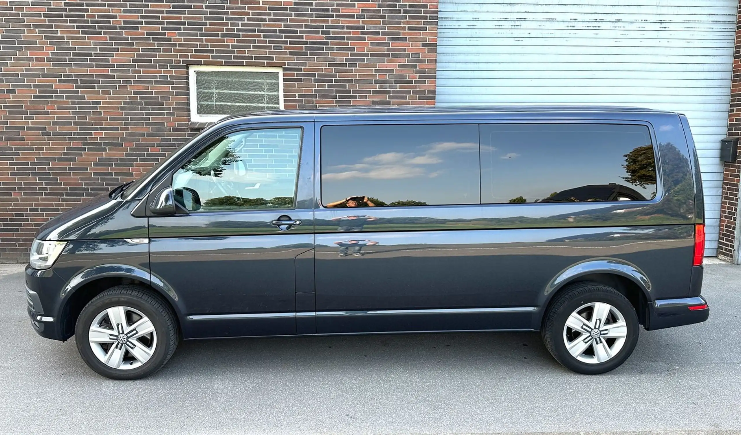 Volkswagen - T6 Caravelle