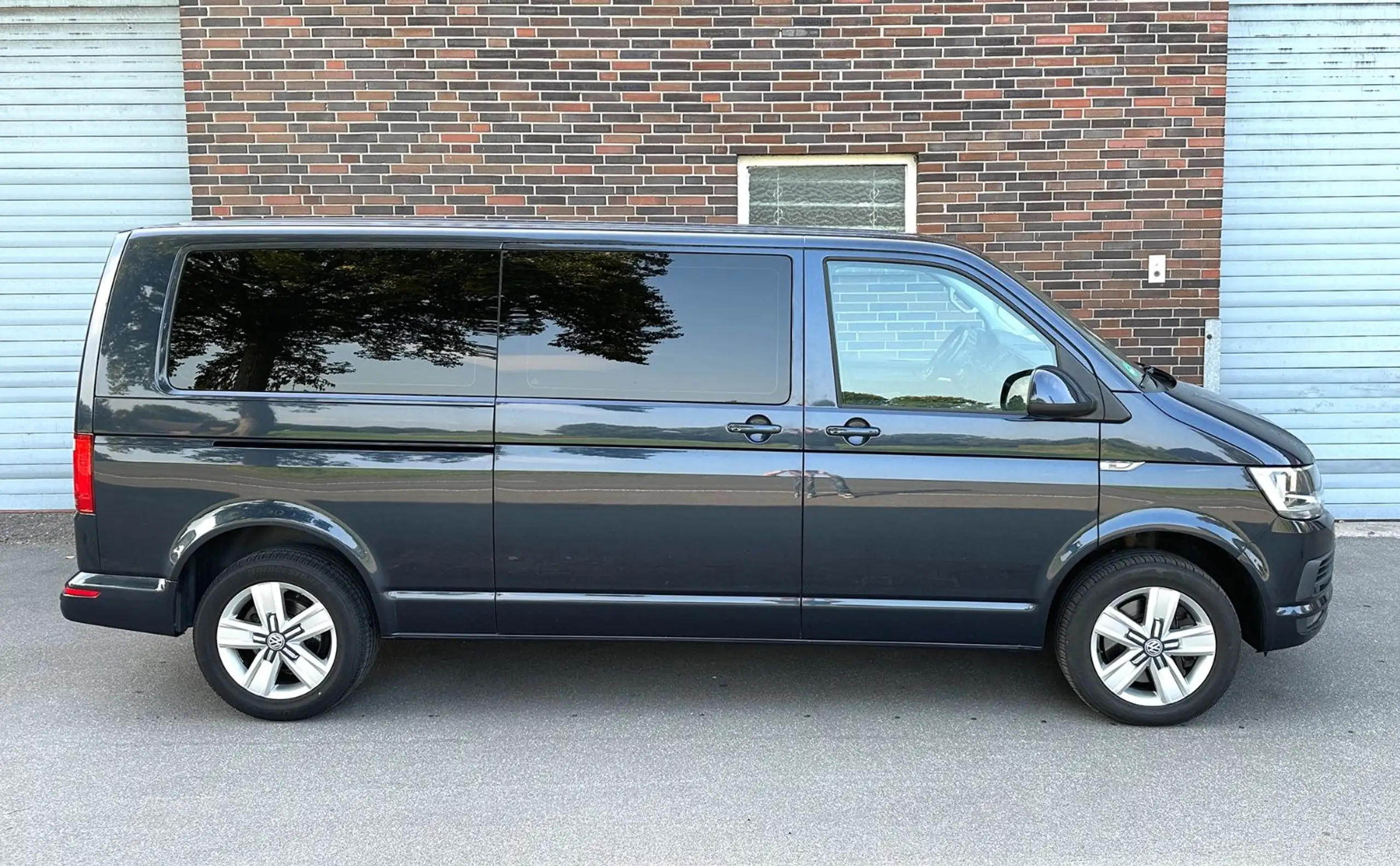 Volkswagen - T6 Caravelle